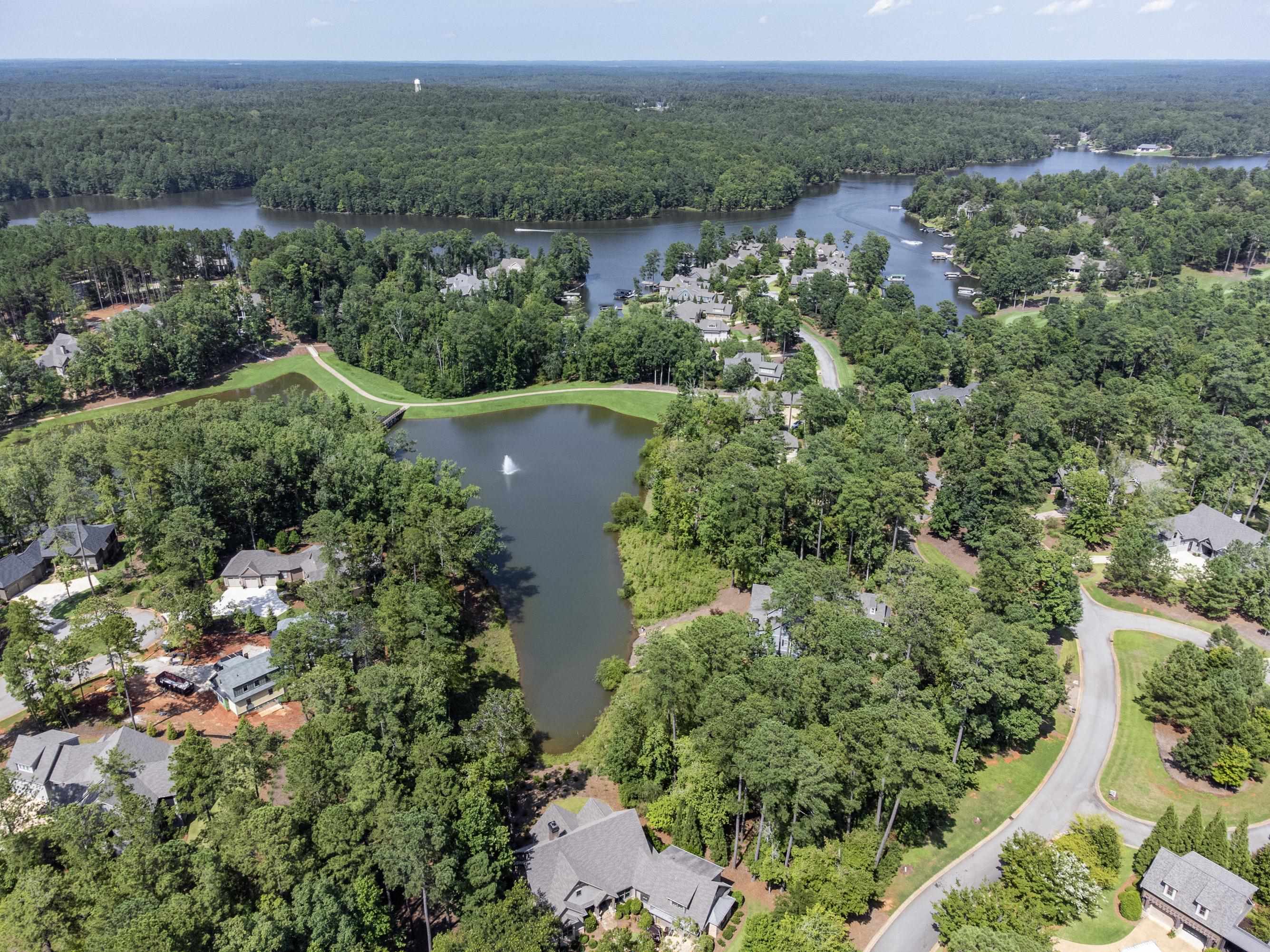 1000 WOODRIDGE LOOP
