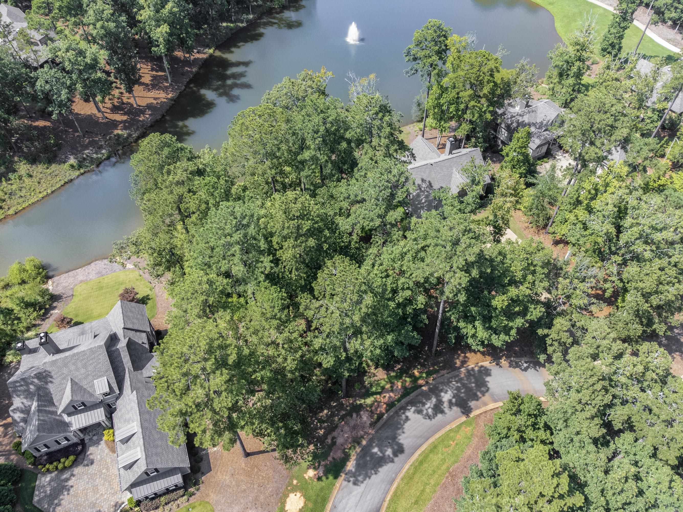1000 WOODRIDGE LOOP