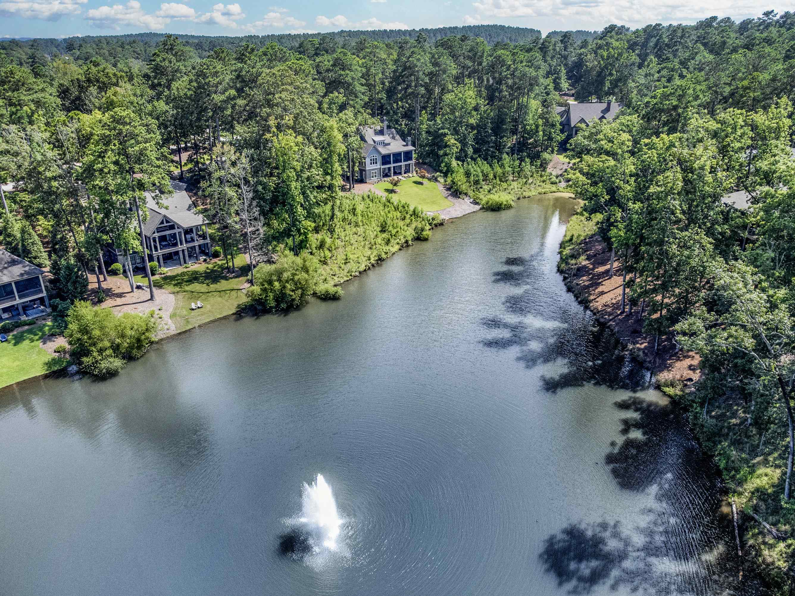 1000 WOODRIDGE LOOP