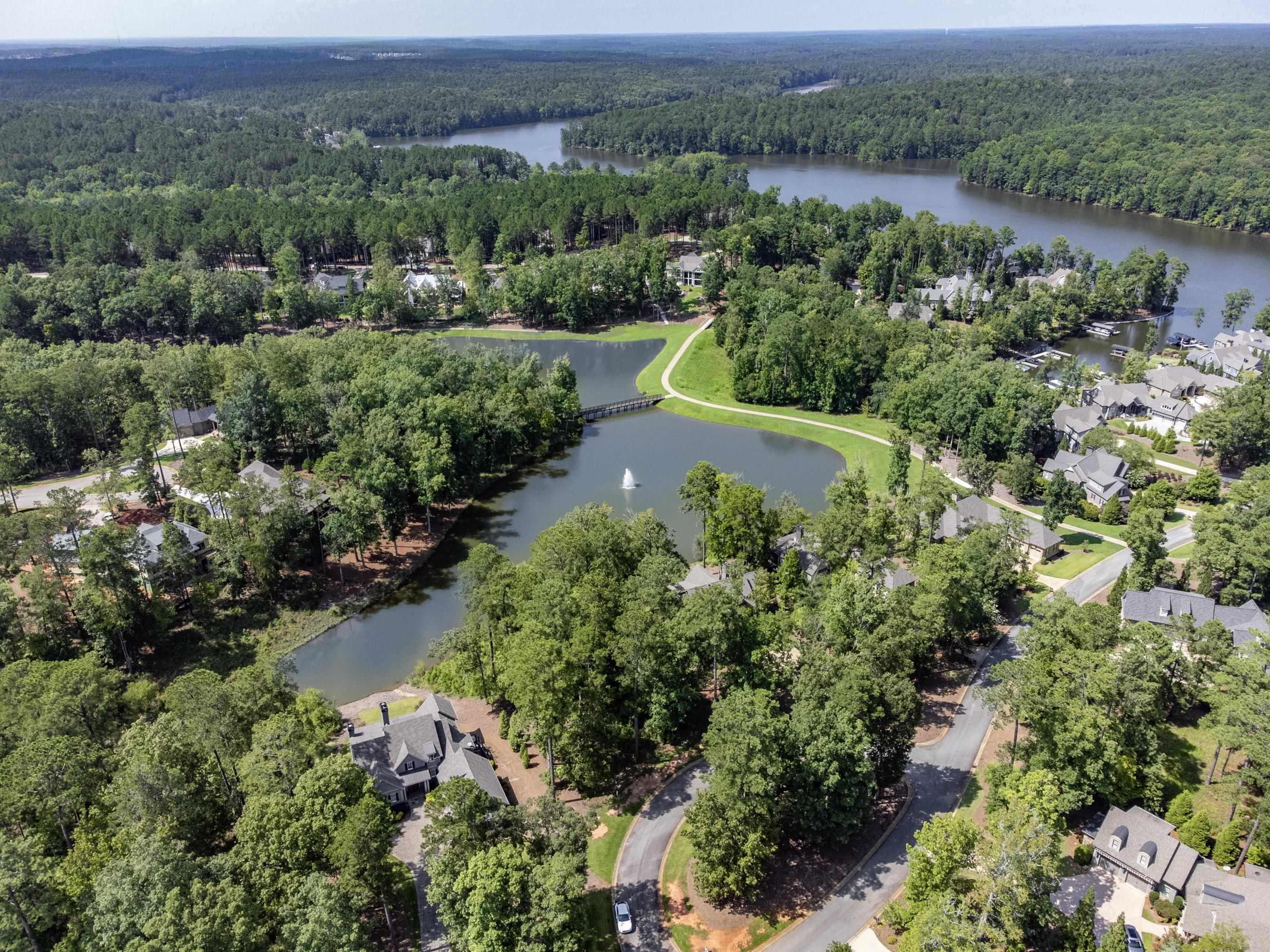 1000 WOODRIDGE LOOP