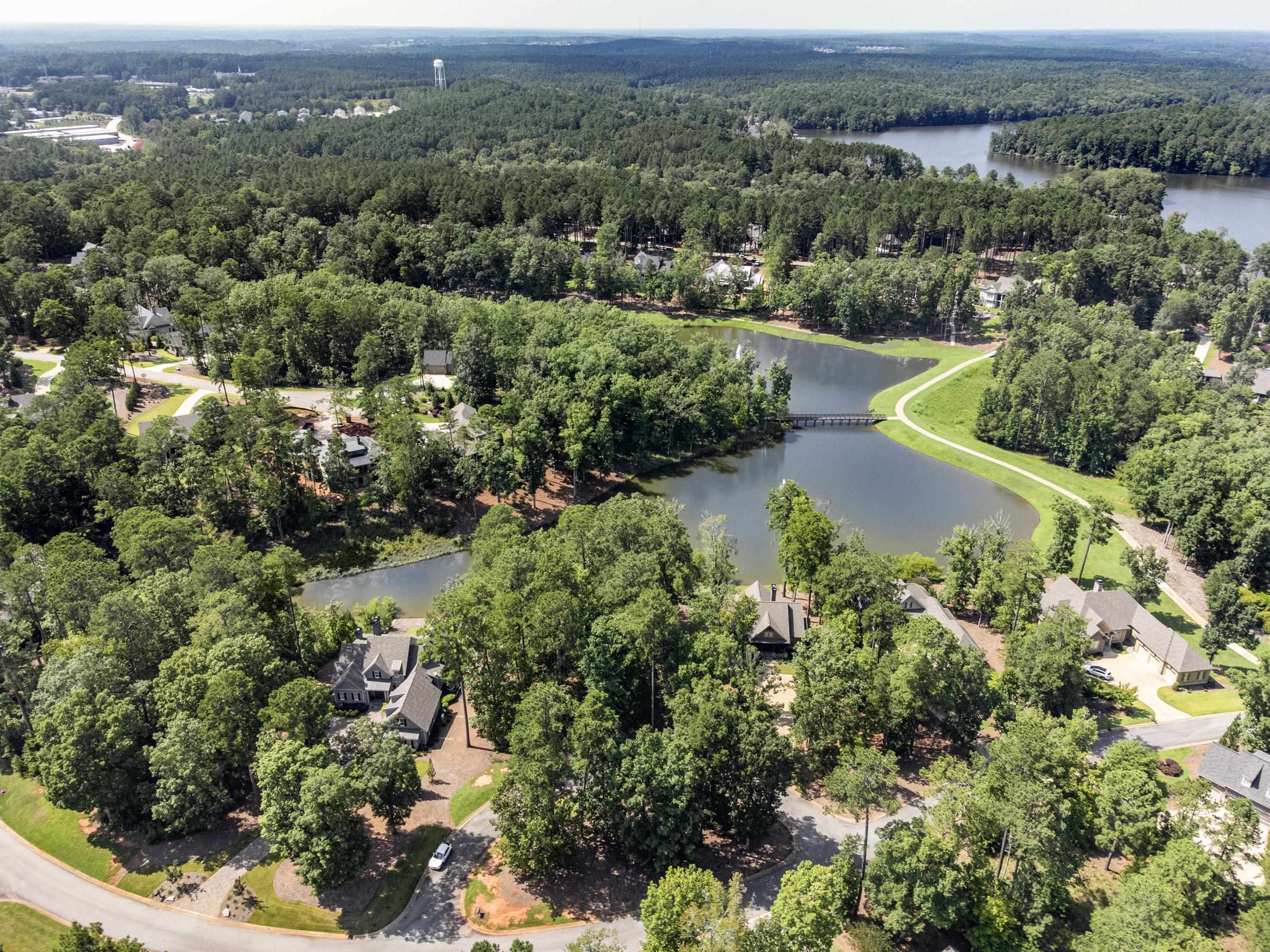 1000 WOODRIDGE LOOP