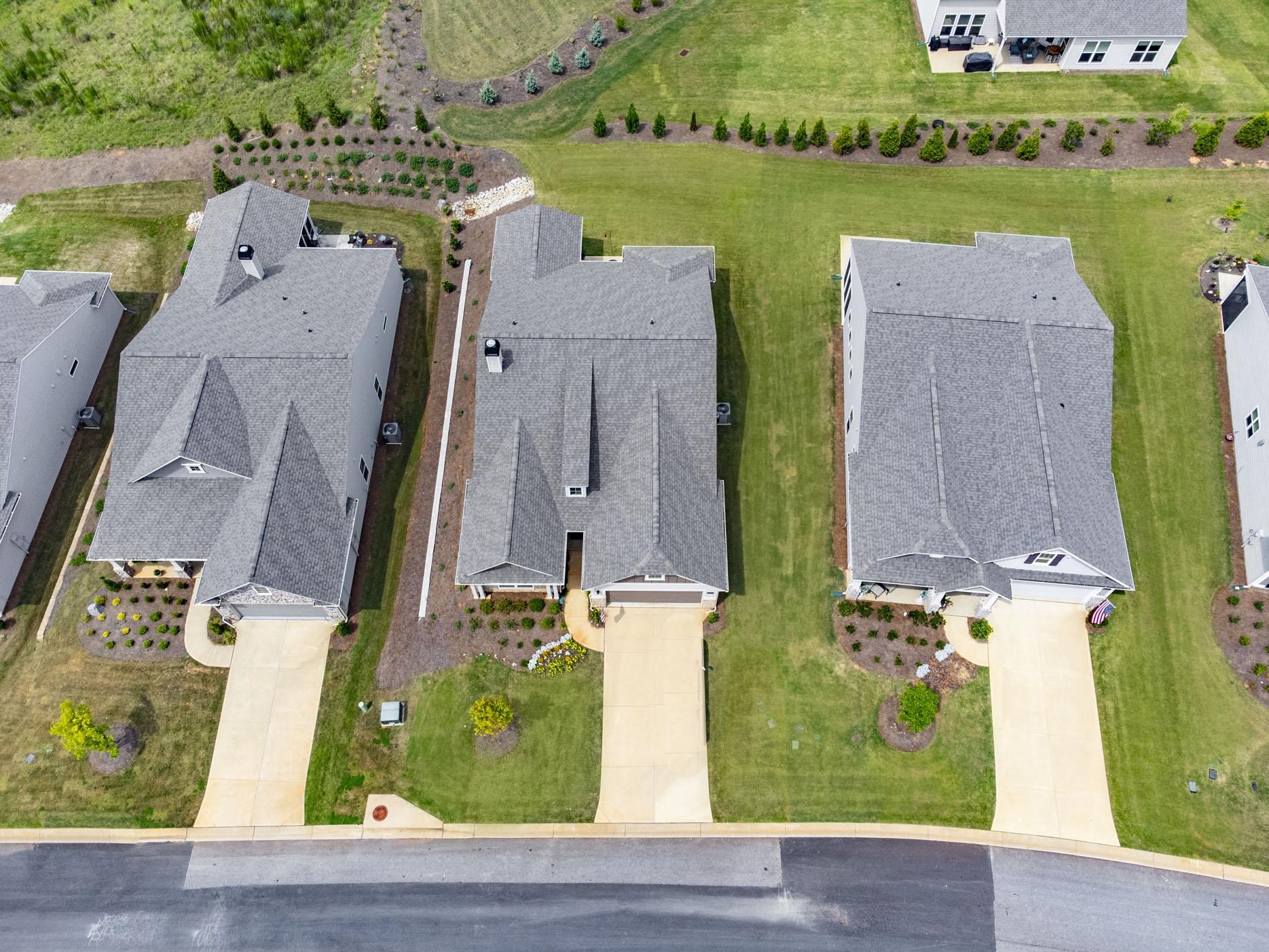 1021 LITTLE SHOALS RD