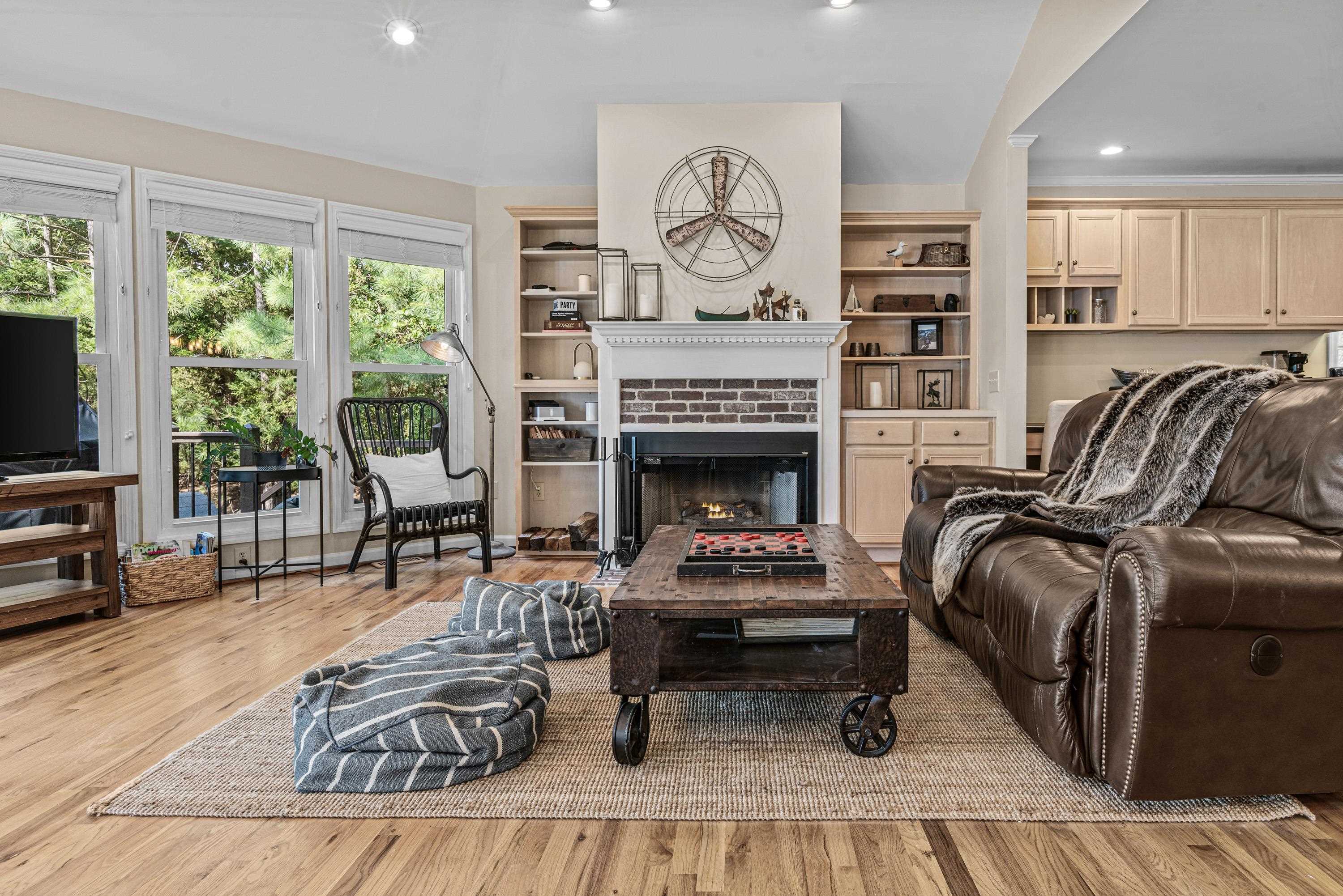 1341 NORTHWOODS DRIVE