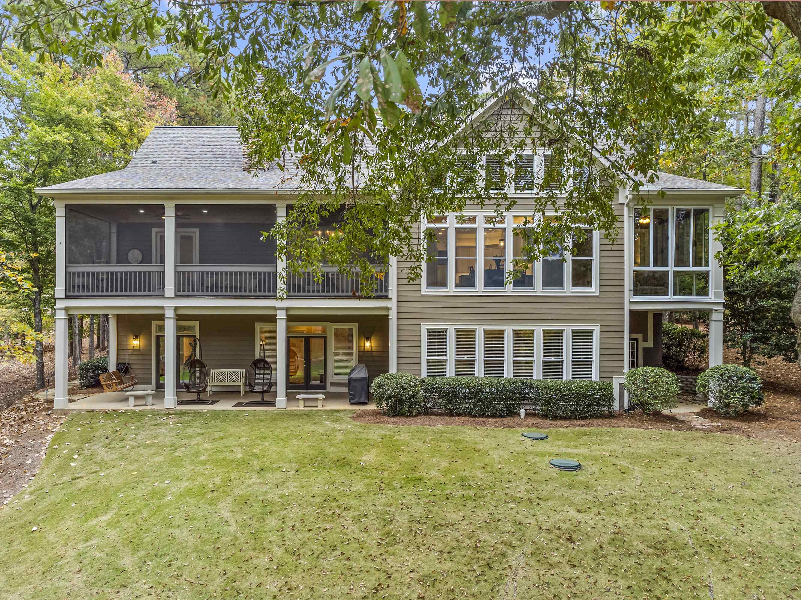 1061 GRESHAMS FORT