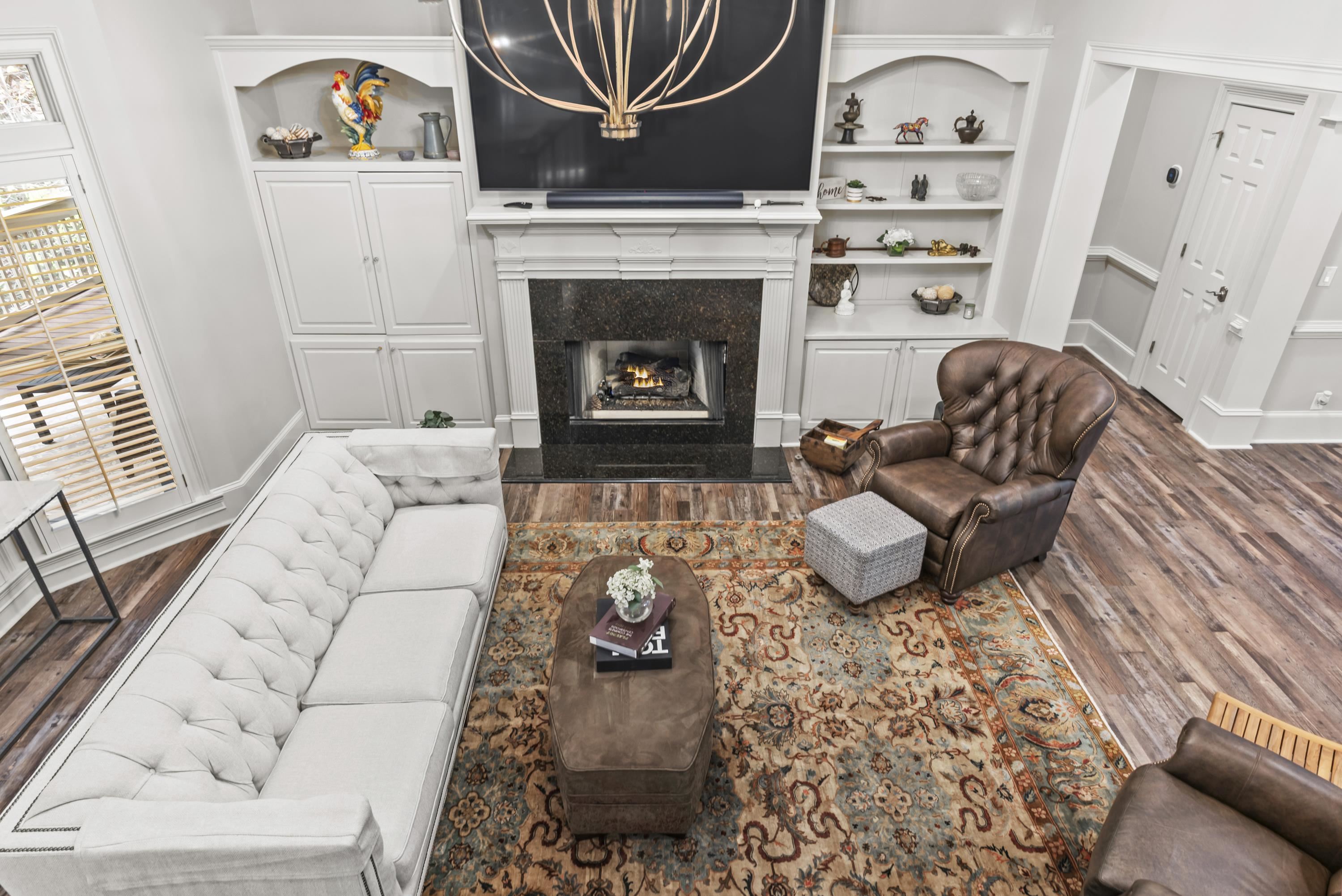 1061 GRESHAMS FORT