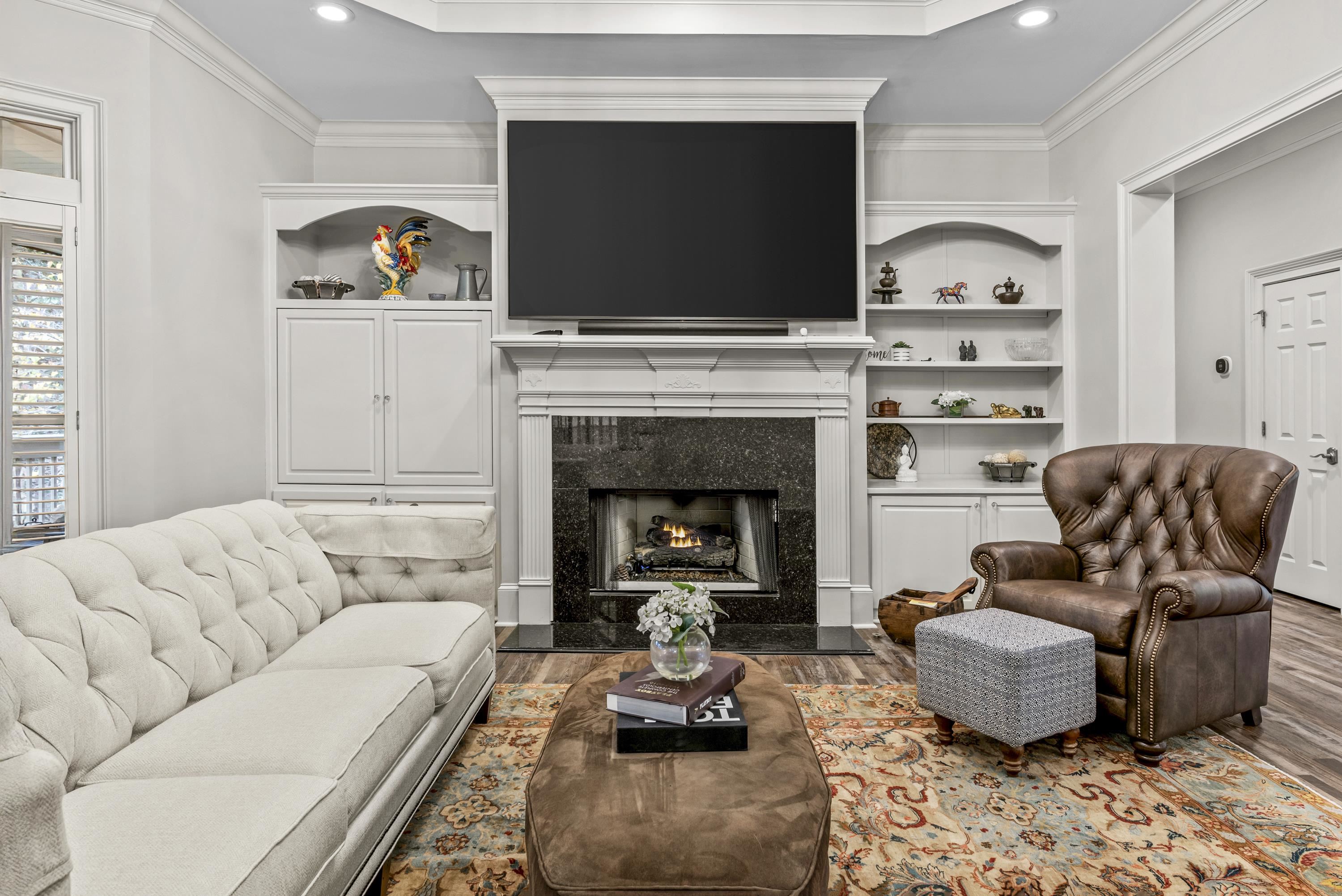 1061 GRESHAMS FORT