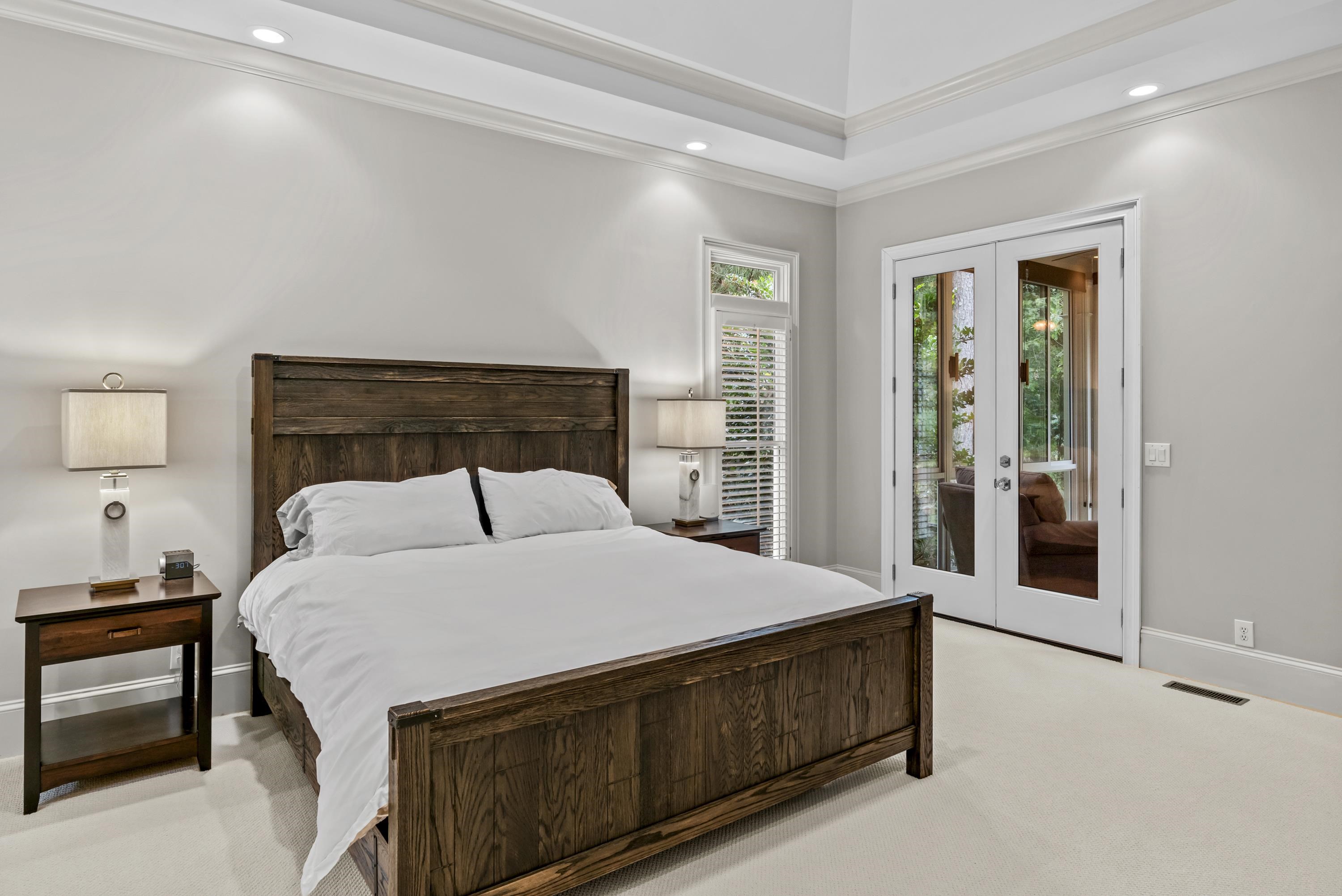1061 GRESHAMS FORT
