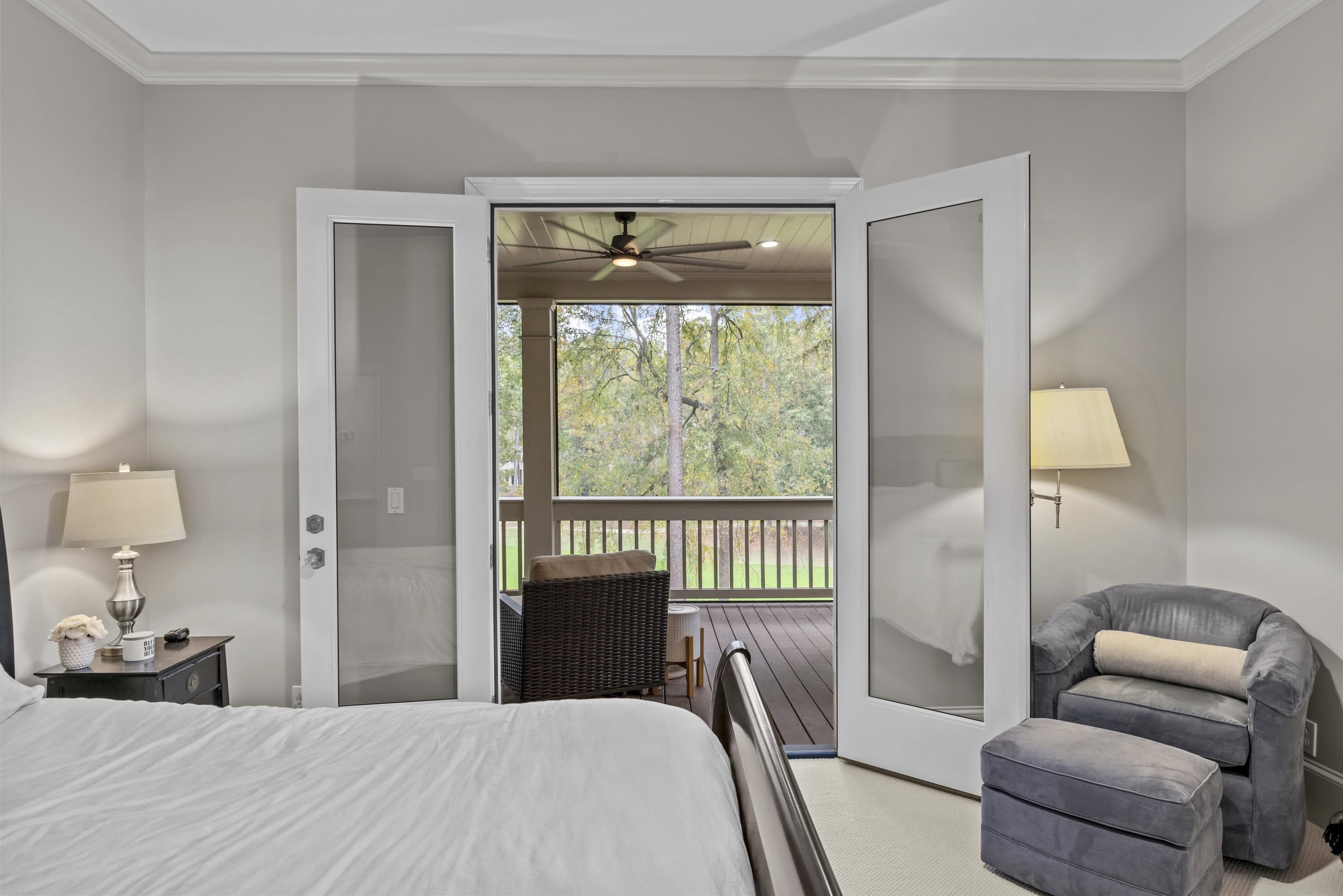 1061 GRESHAMS FORT