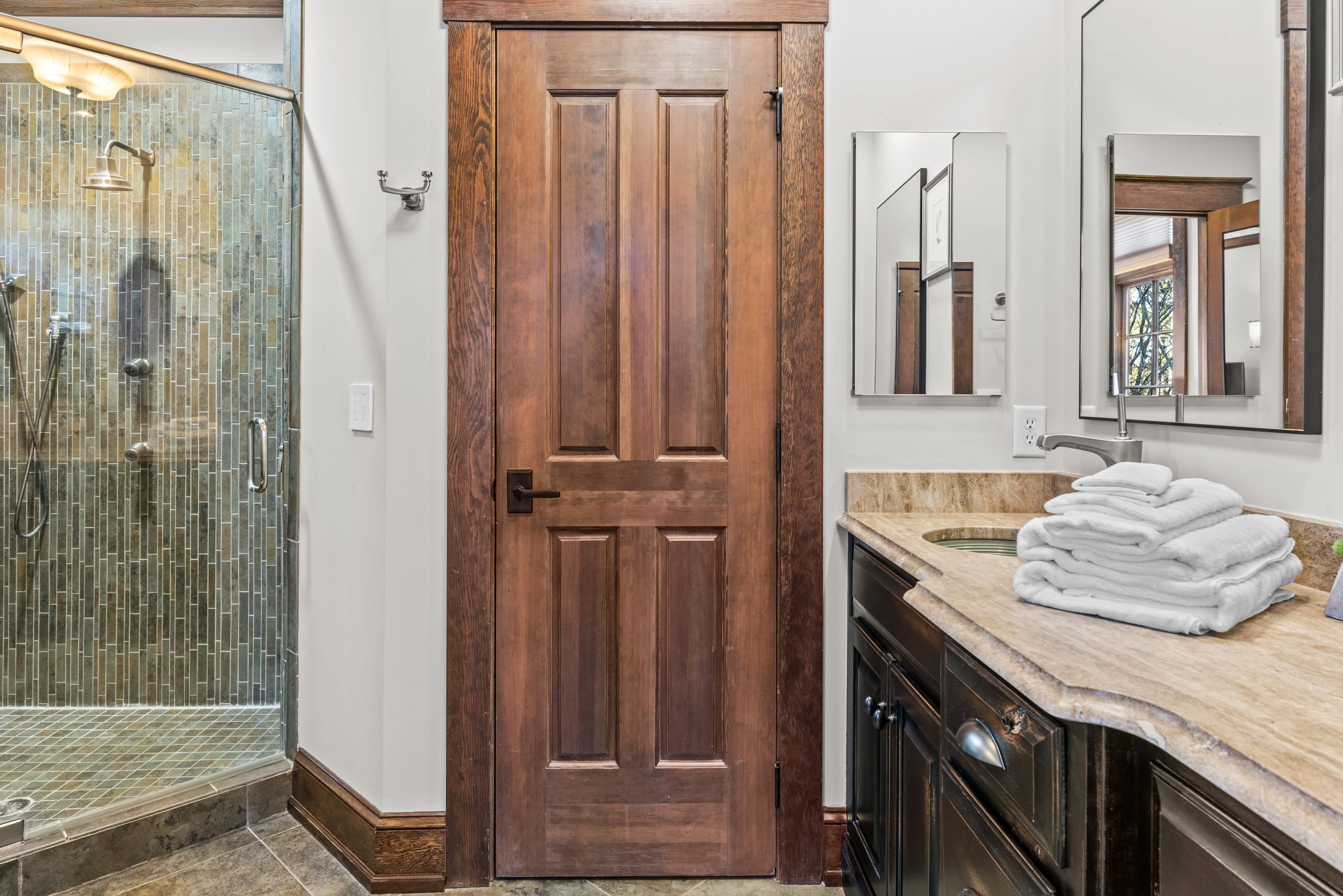 1210 COTTAGE LANE EAST