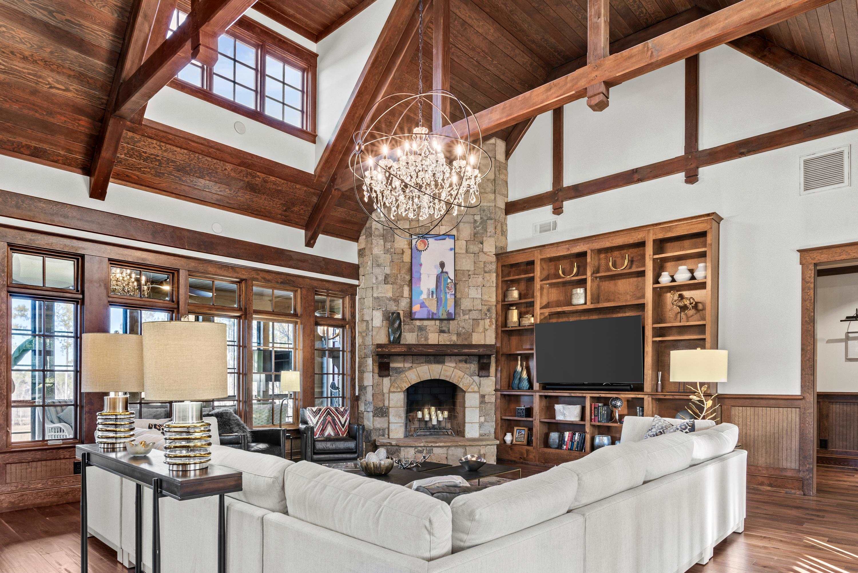 1210 COTTAGE LANE EAST