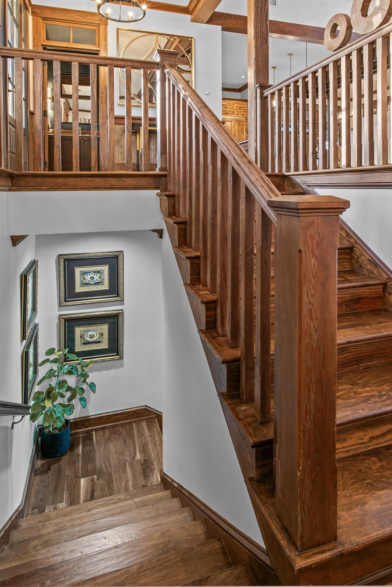 1210 COTTAGE LANE EAST