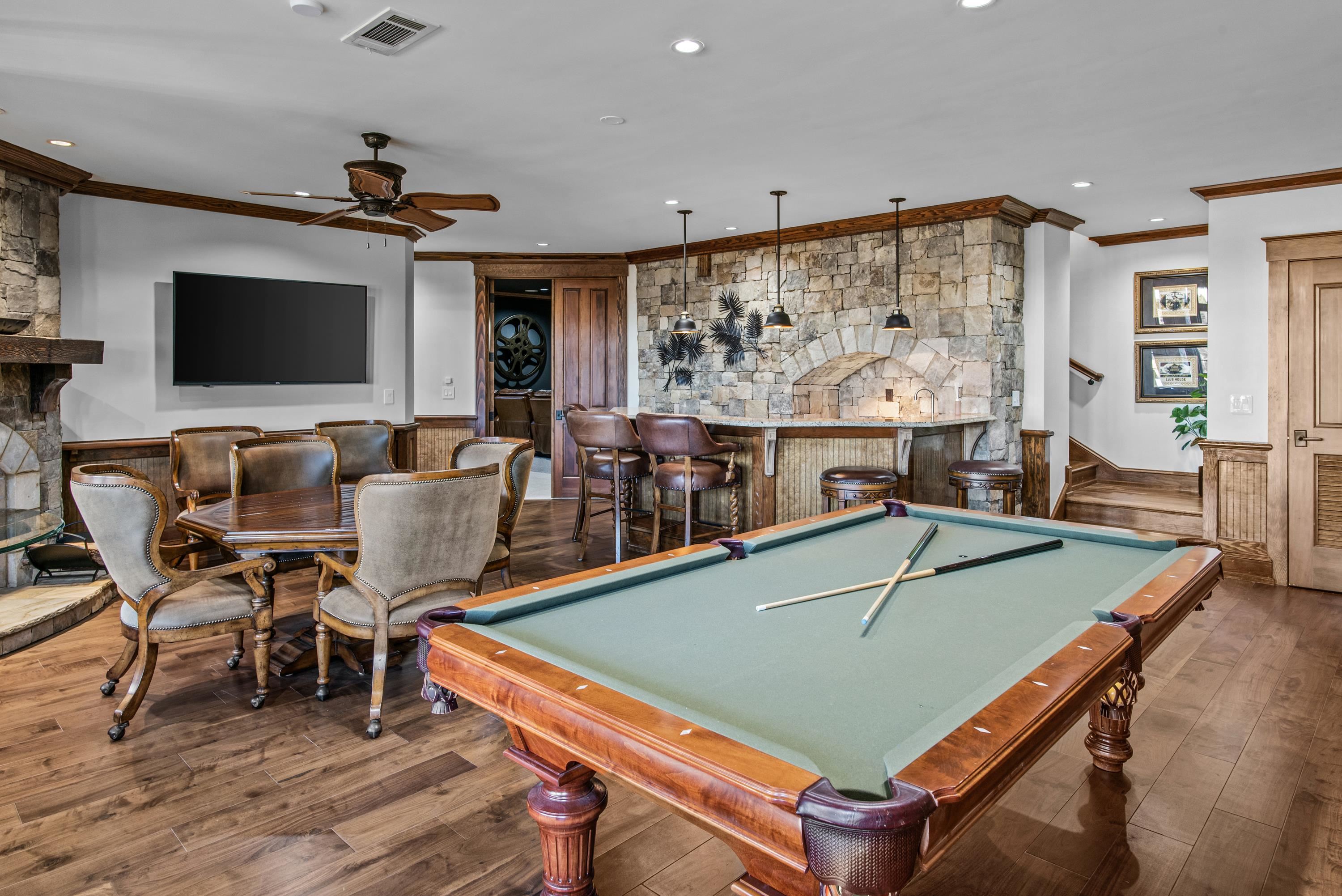 1210 COTTAGE LANE EAST