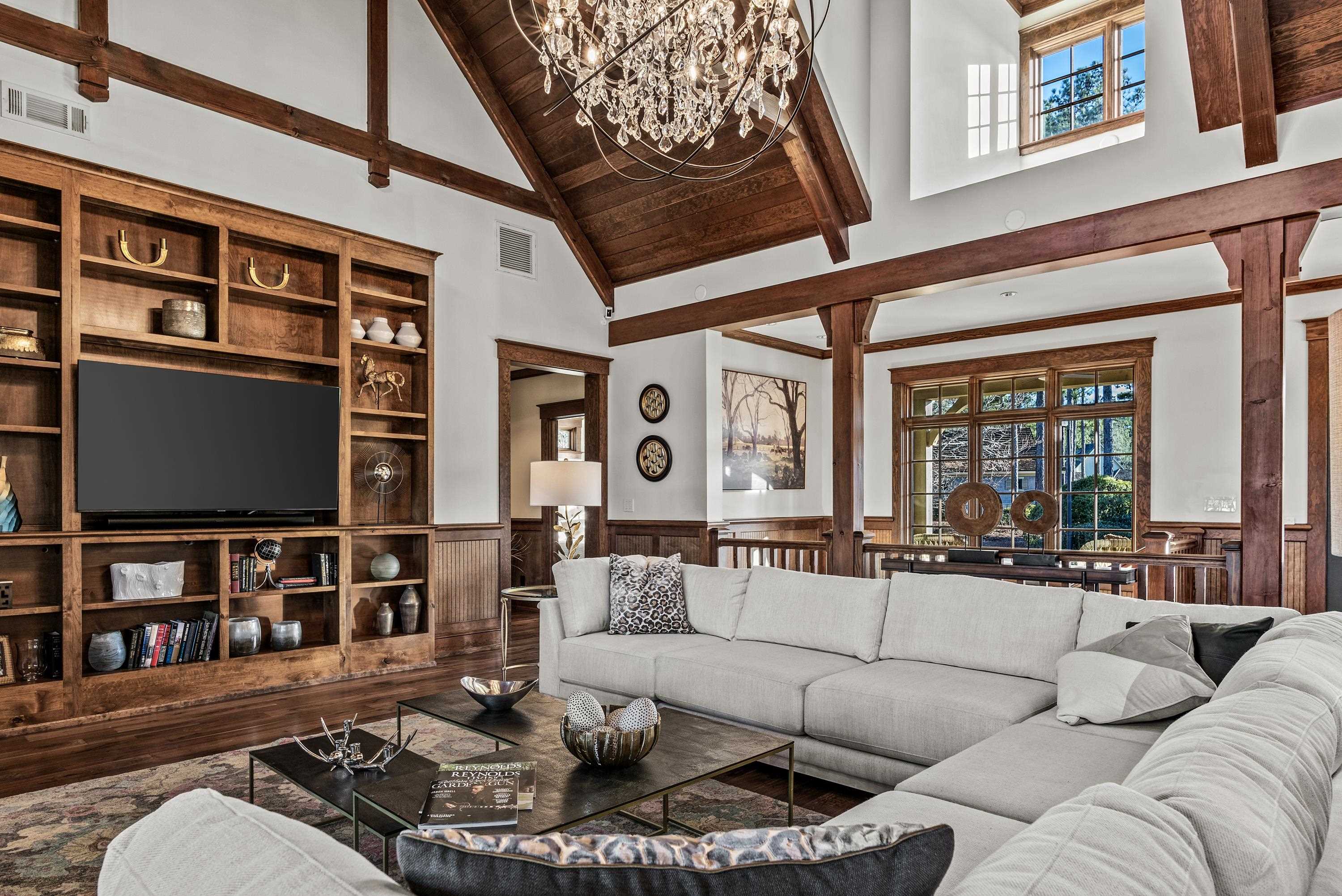1210 COTTAGE LANE EAST
