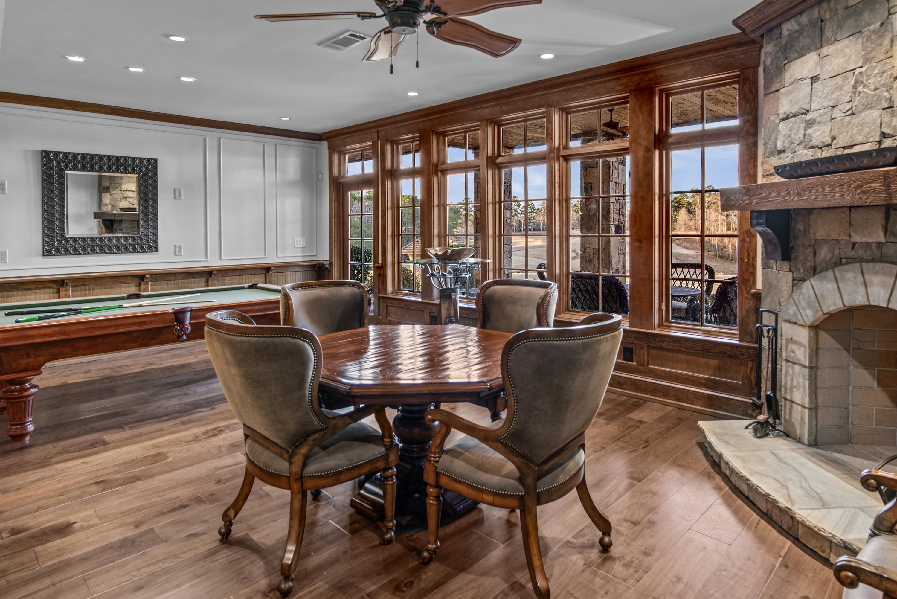 1210 COTTAGE LANE EAST