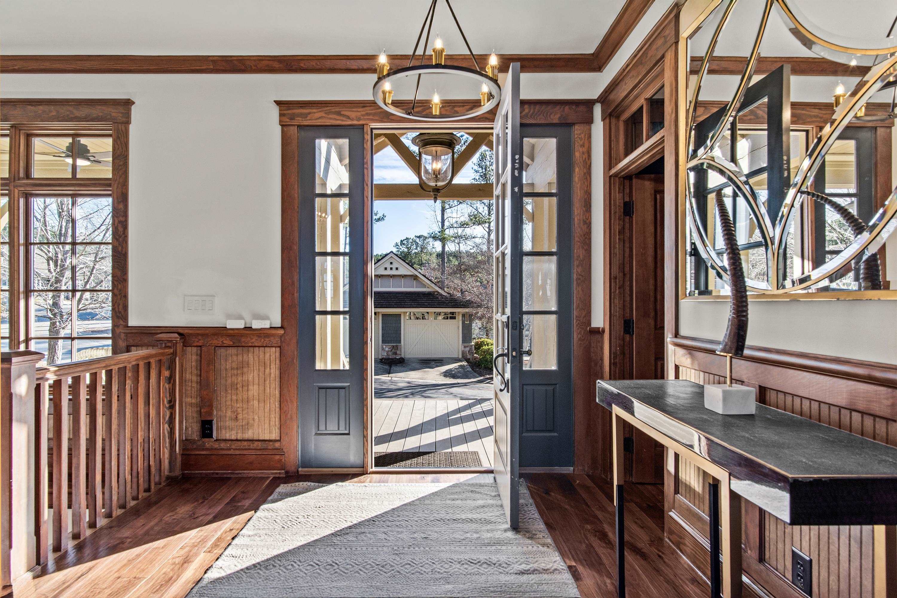 1210 COTTAGE LANE EAST