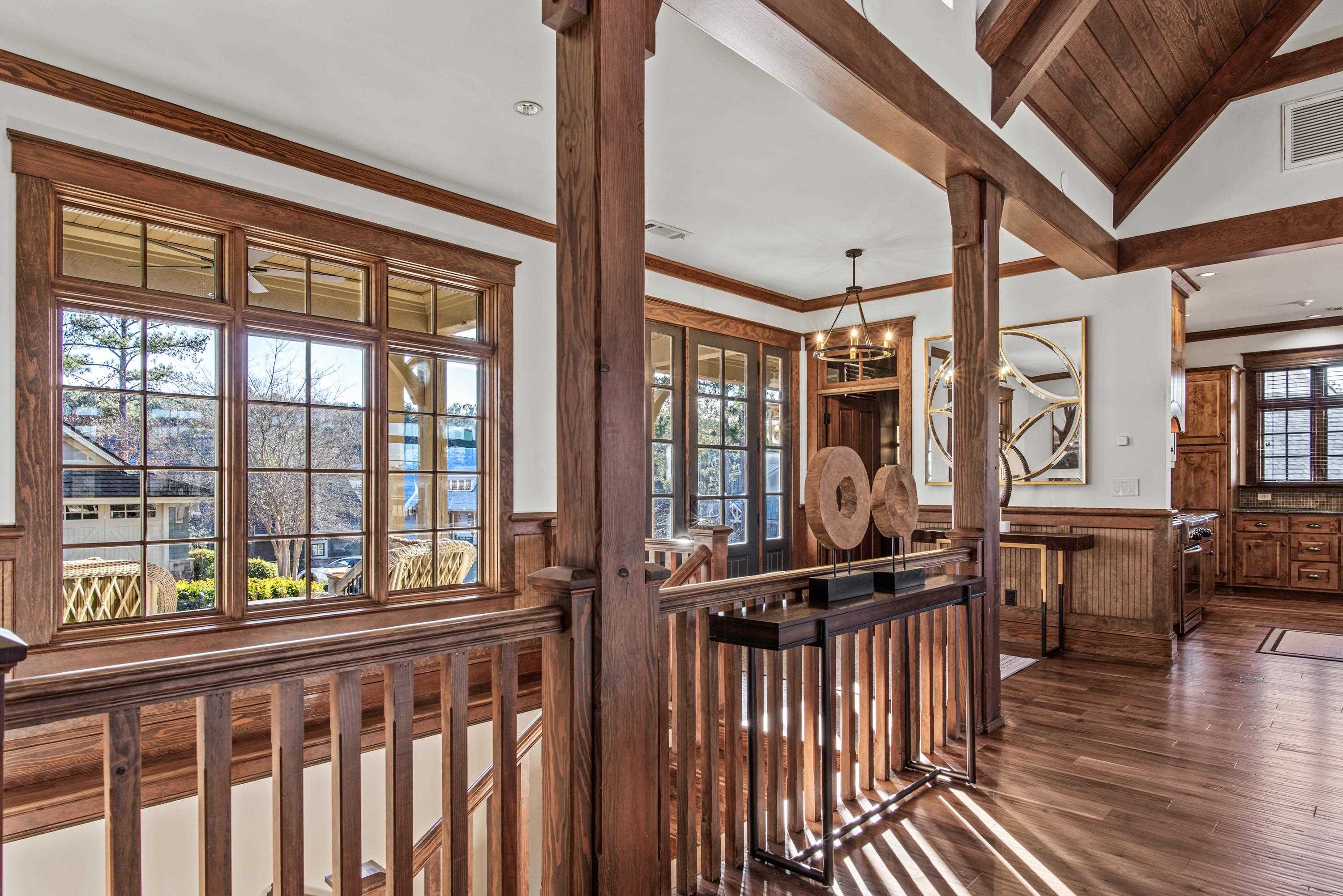 1210 COTTAGE LANE EAST