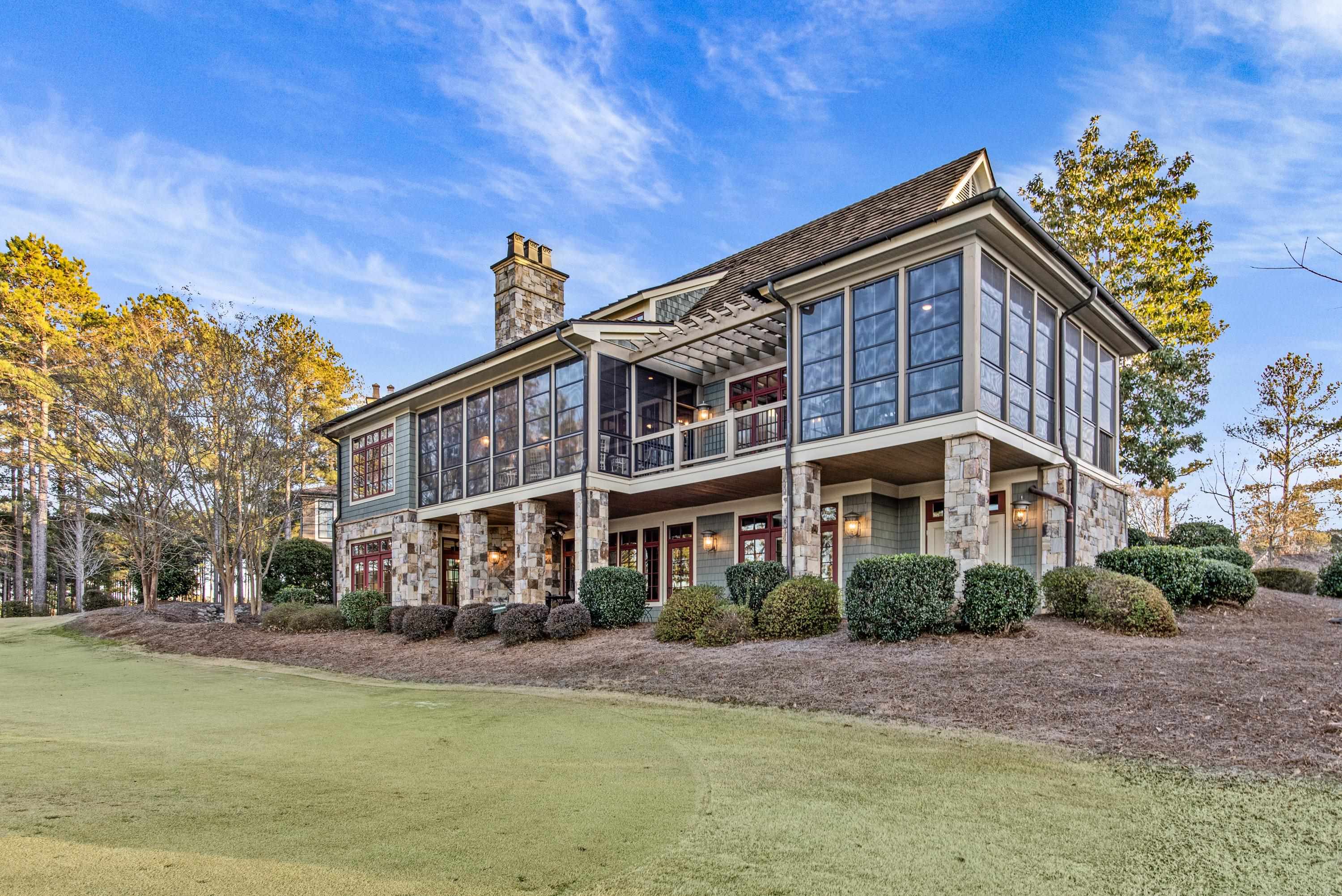 1210 COTTAGE LANE EAST