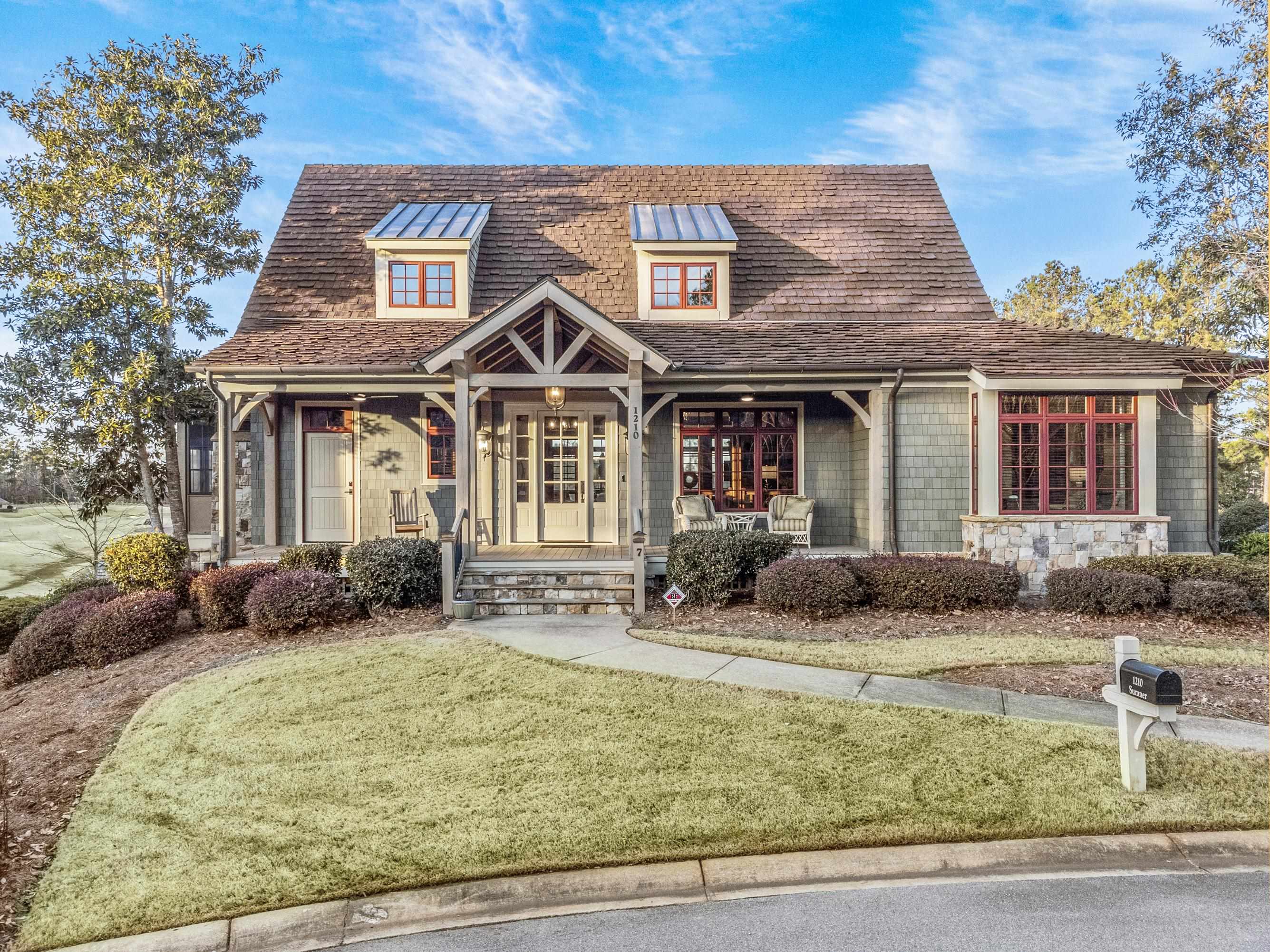 1210 COTTAGE LANE EAST
