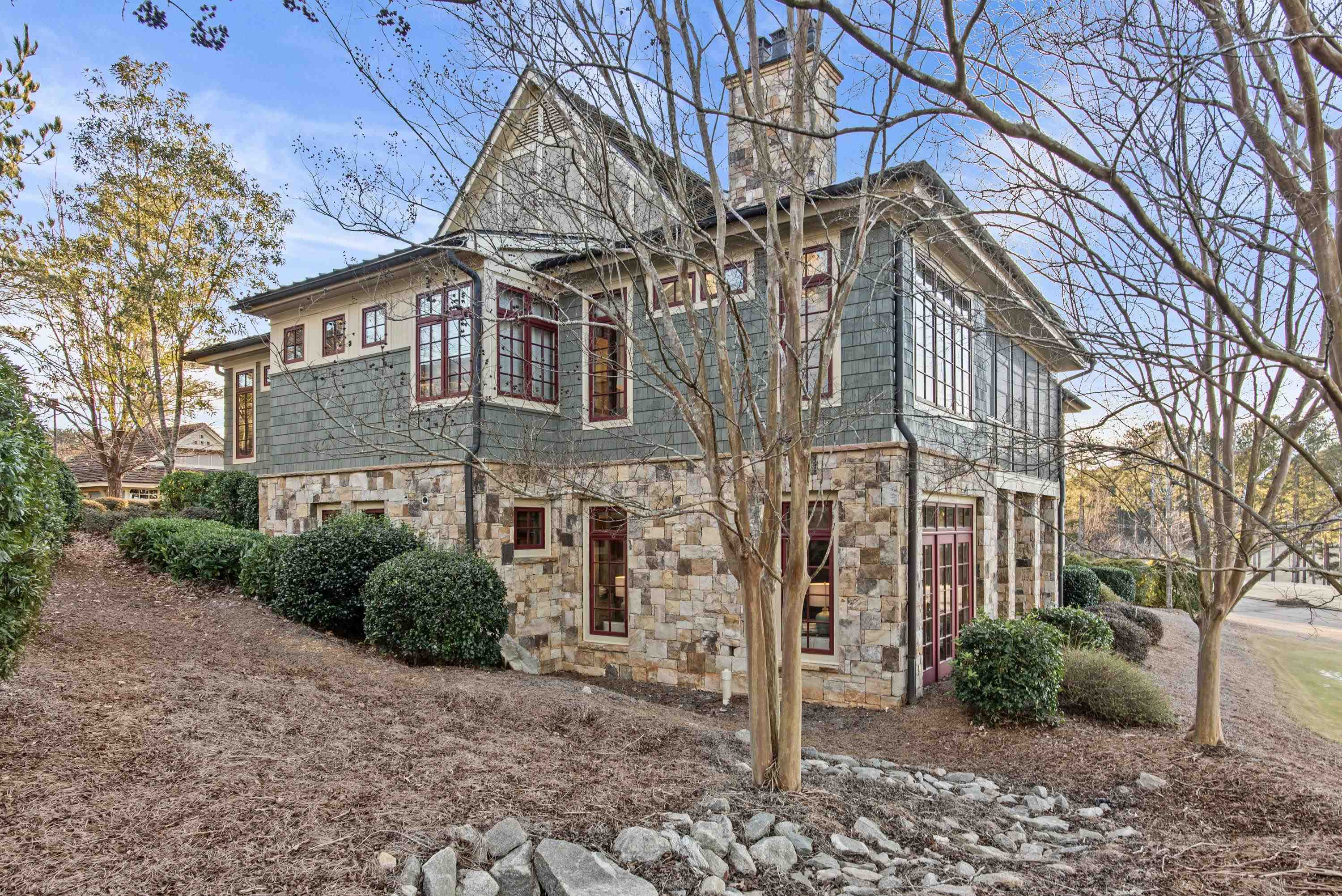 1210 COTTAGE LANE EAST