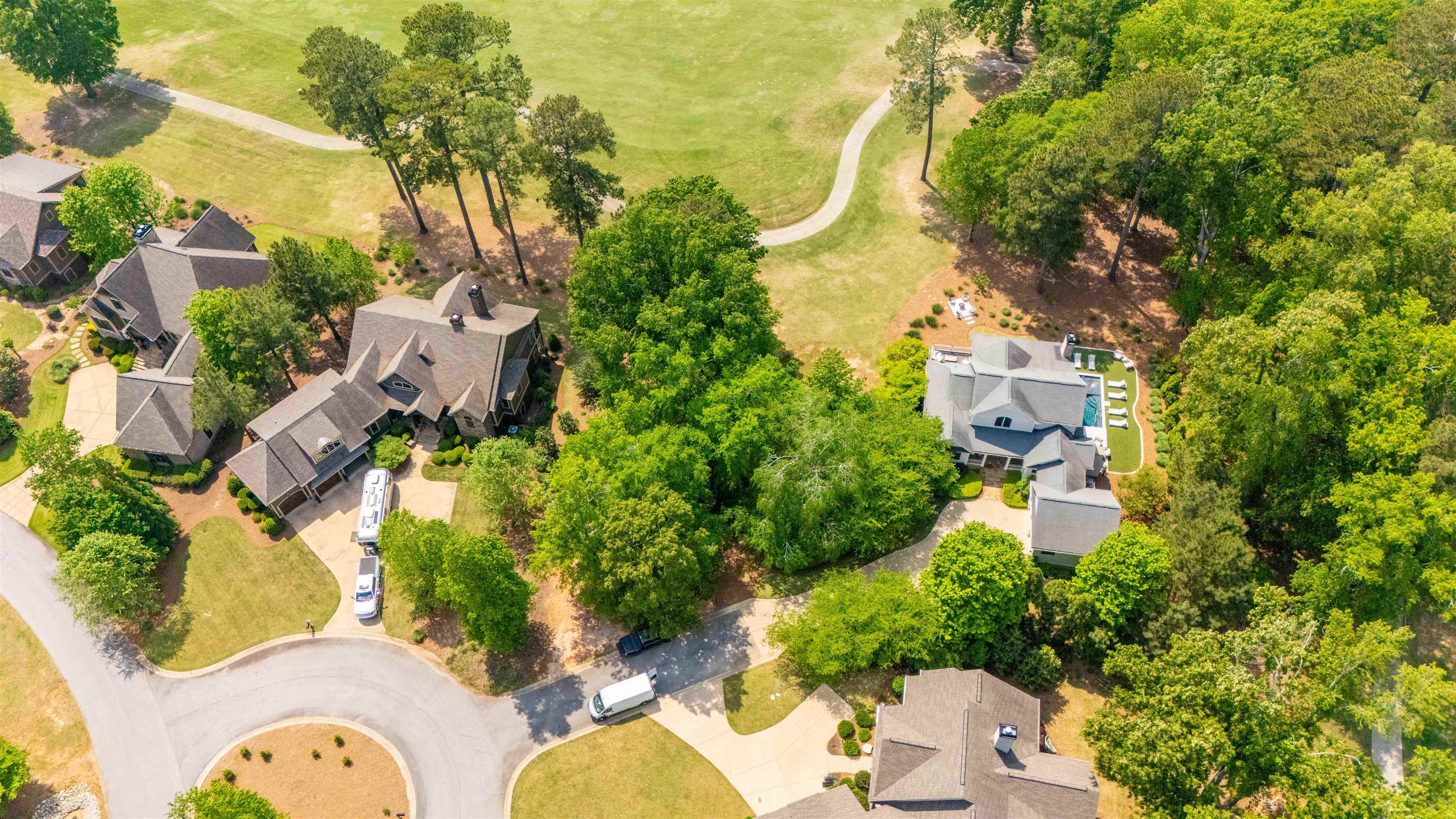 1010 PINE BLUFF CIRCLE