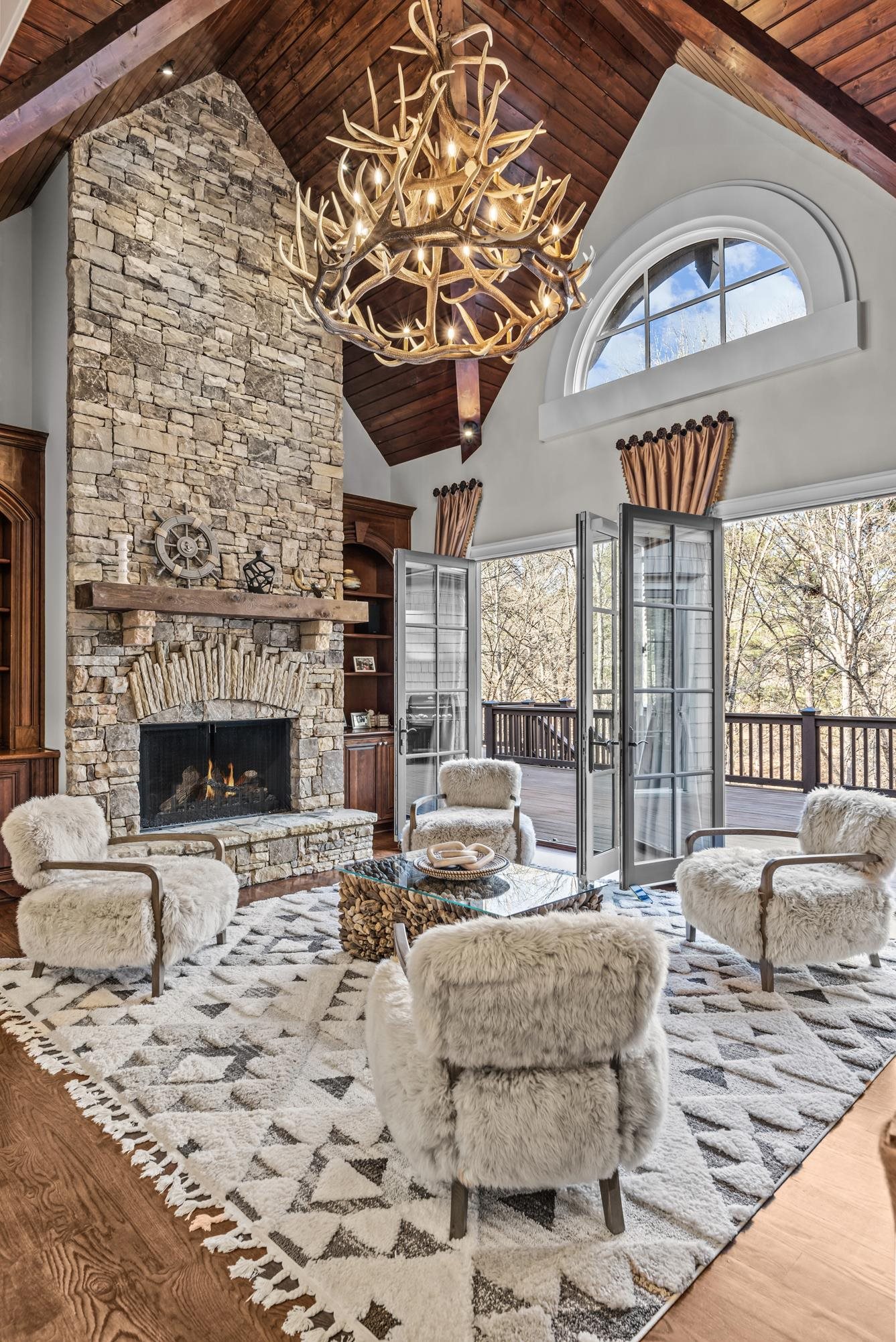 1030 RIDGE GROVE