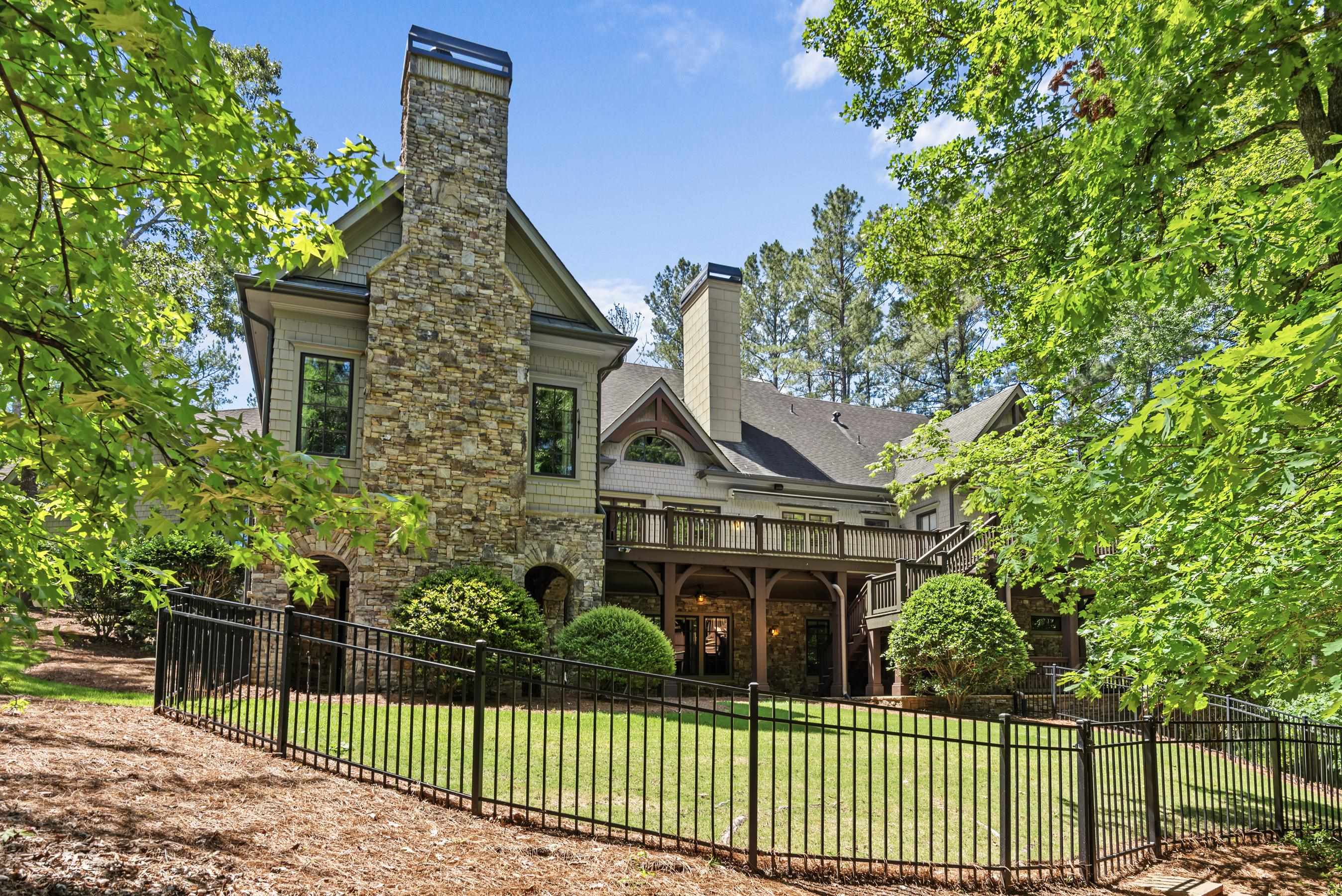 1030 RIDGE GROVE
