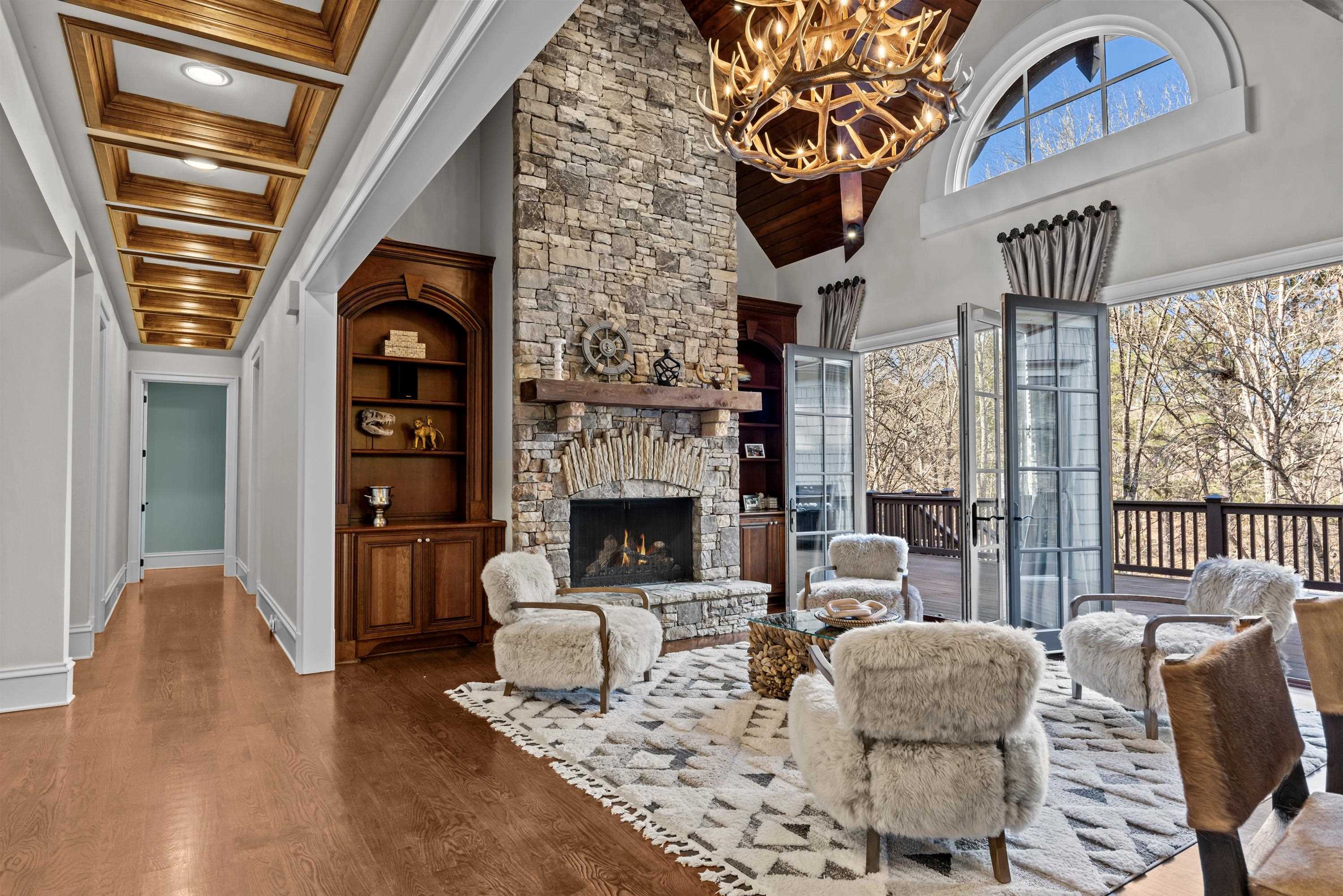 1030 RIDGE GROVE
