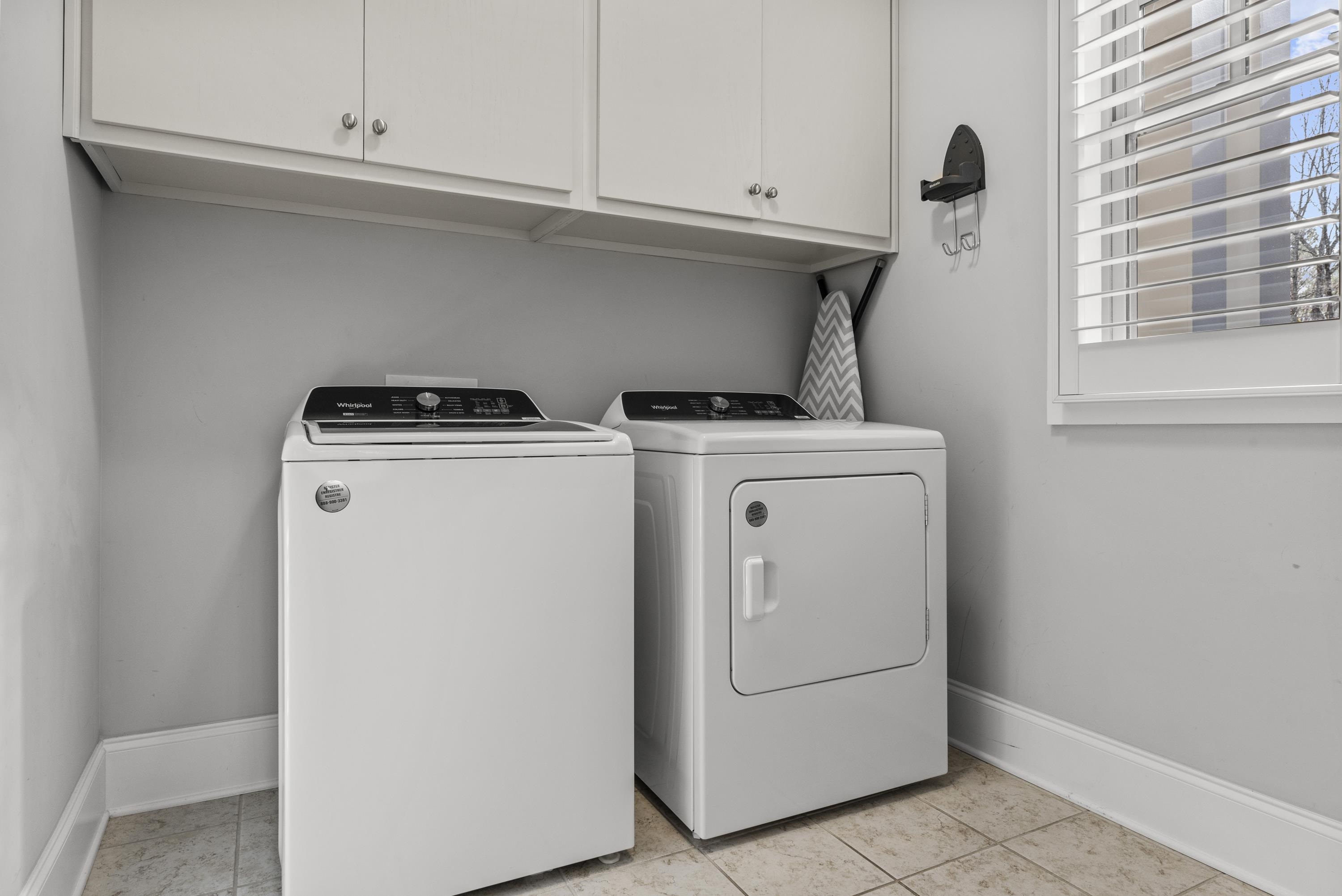 1211 ANCHOR BAY CIRCLE