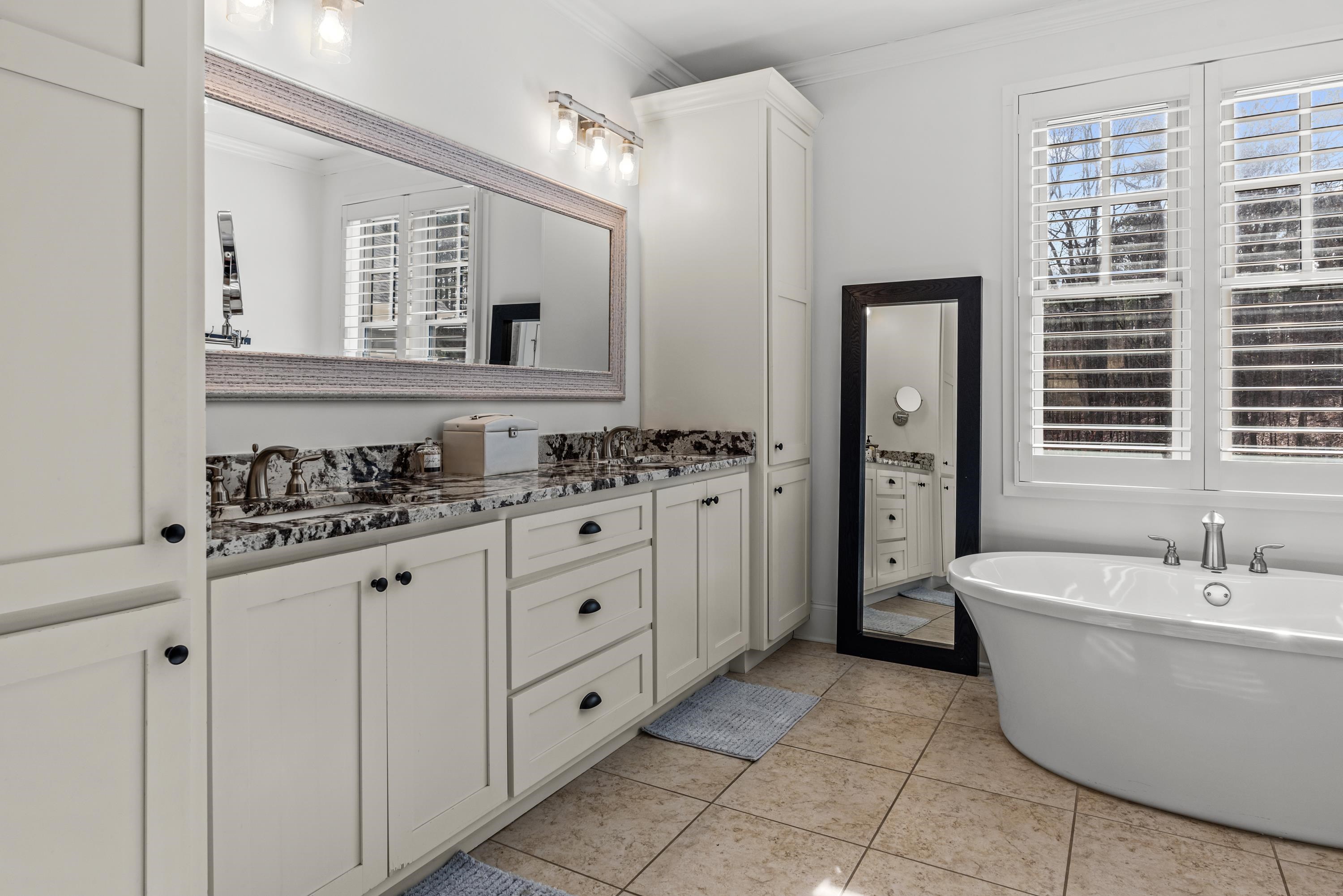 1211 ANCHOR BAY CIRCLE