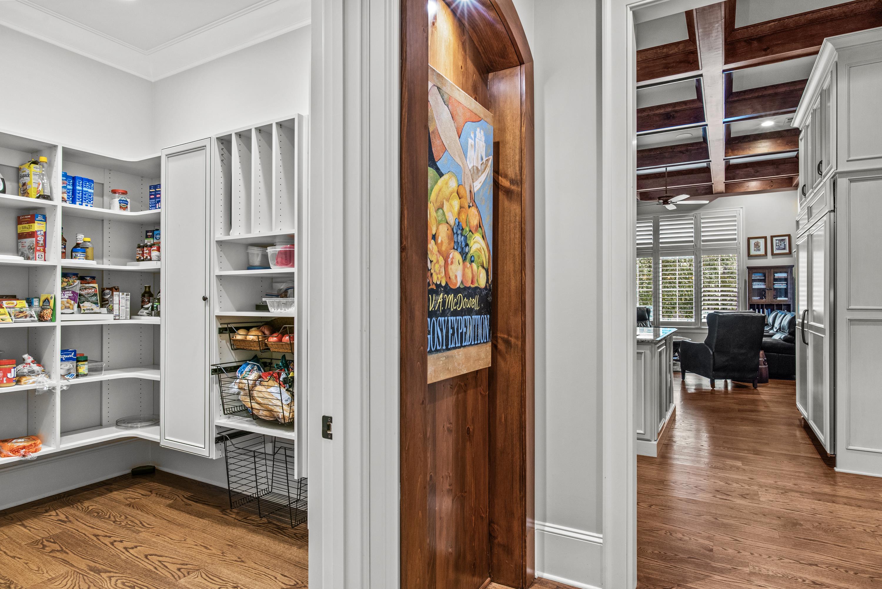 1831 PARROTTS POINTE ROAD