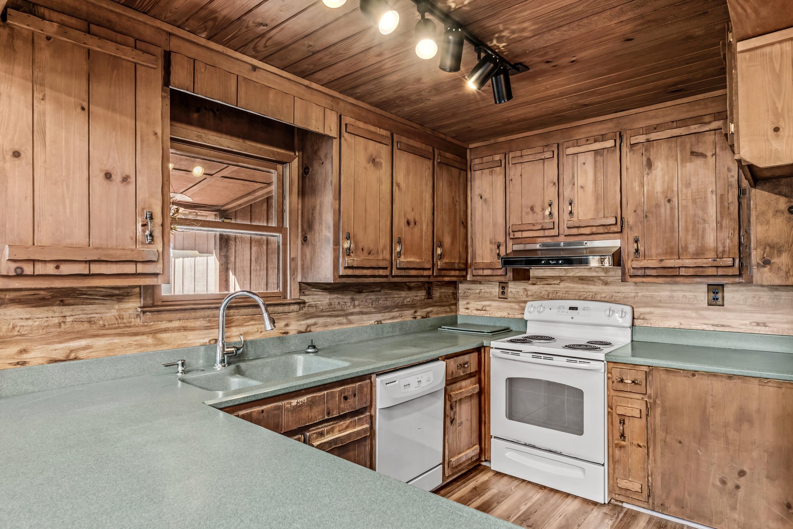 1280 KIMBROUGH DRIVE