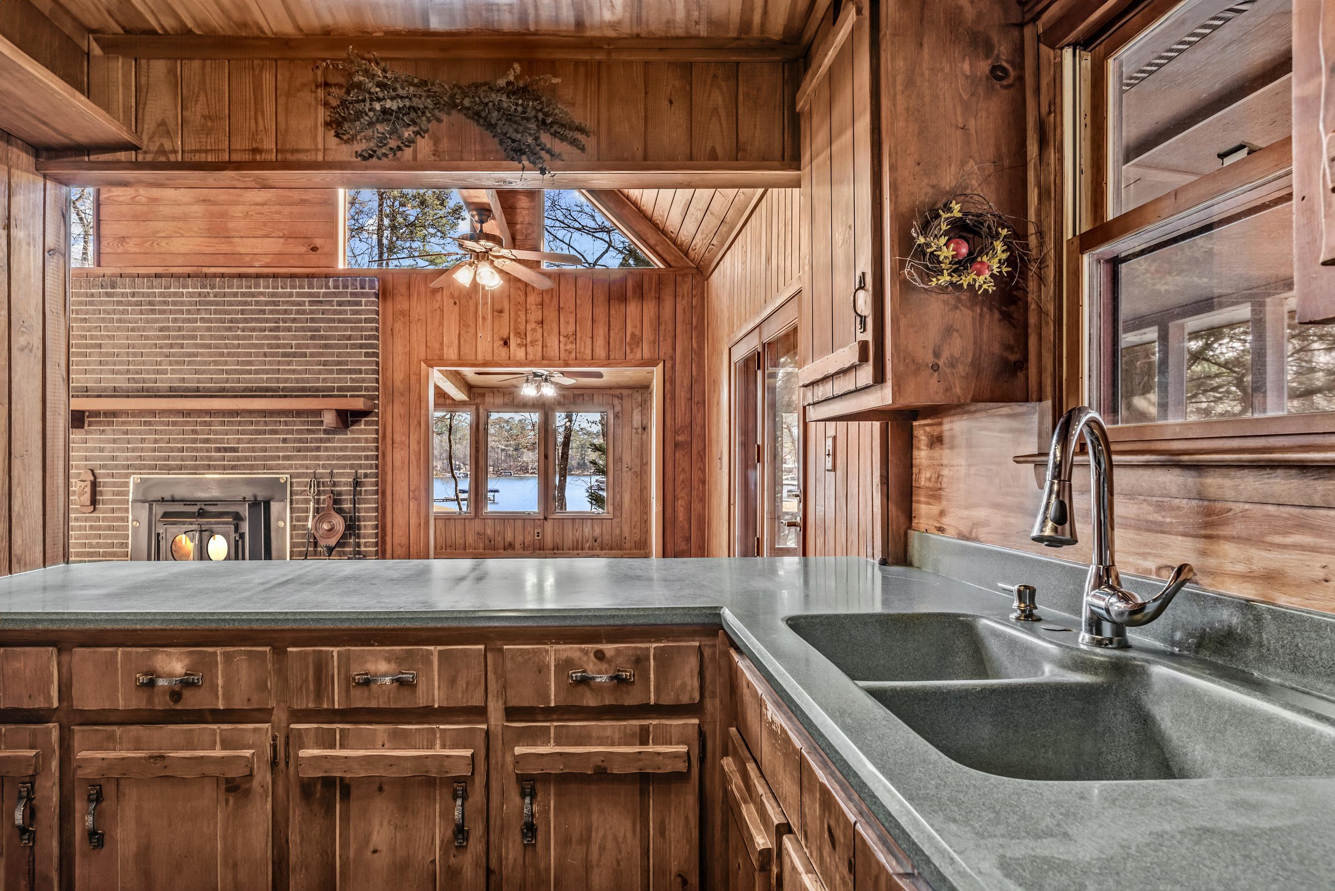 1280 KIMBROUGH DRIVE