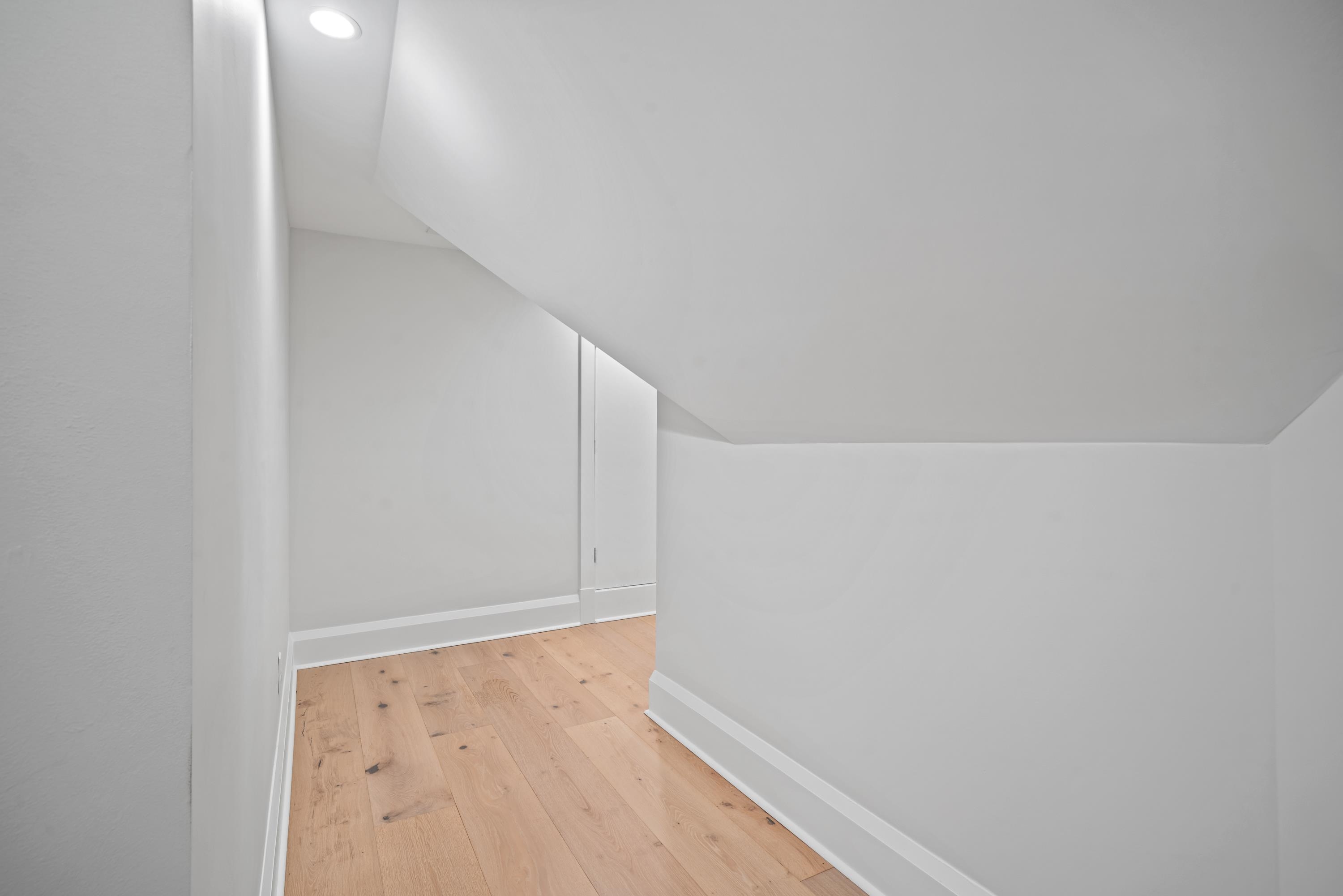 1101 BROOKSIDE