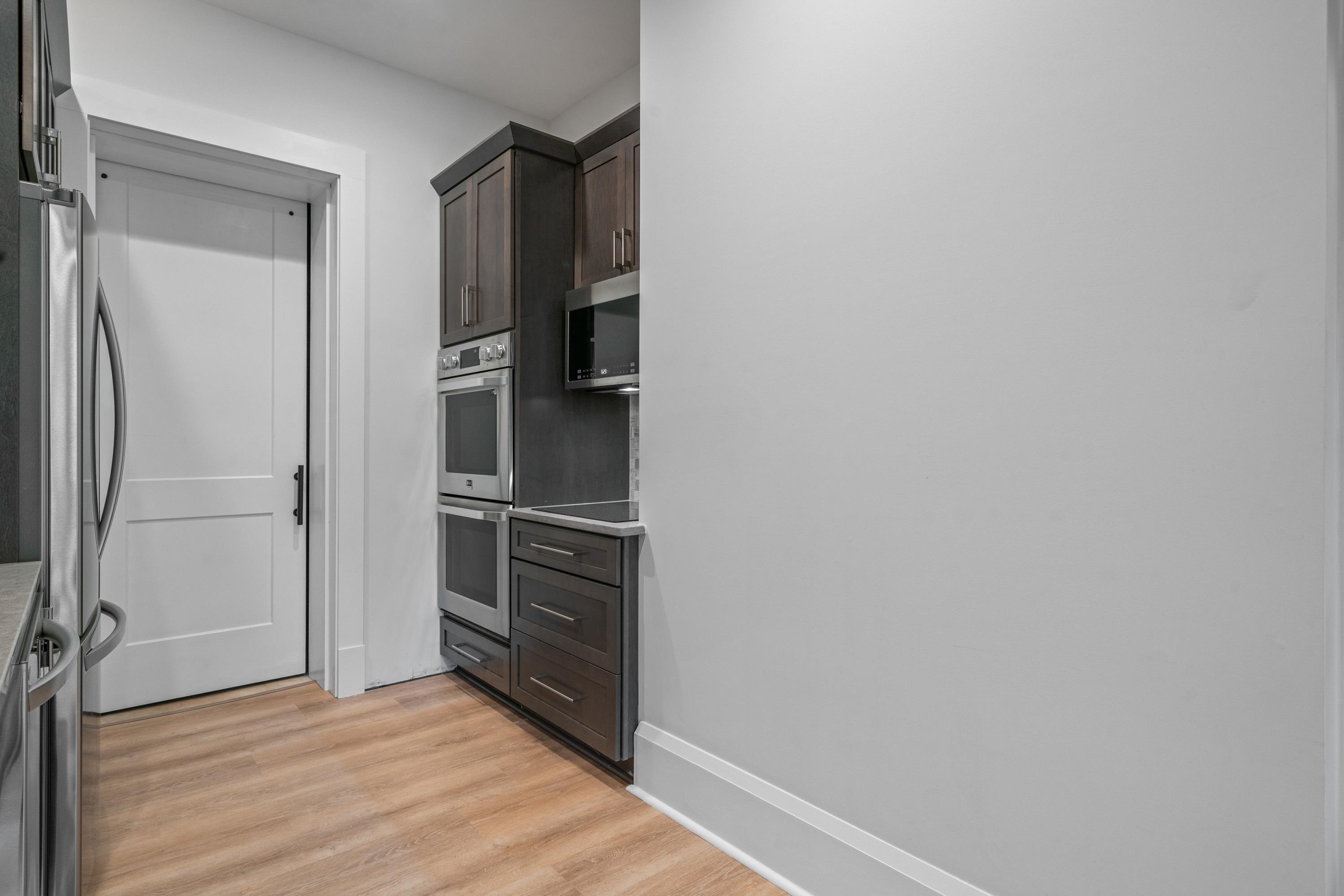 1101 BROOKSIDE