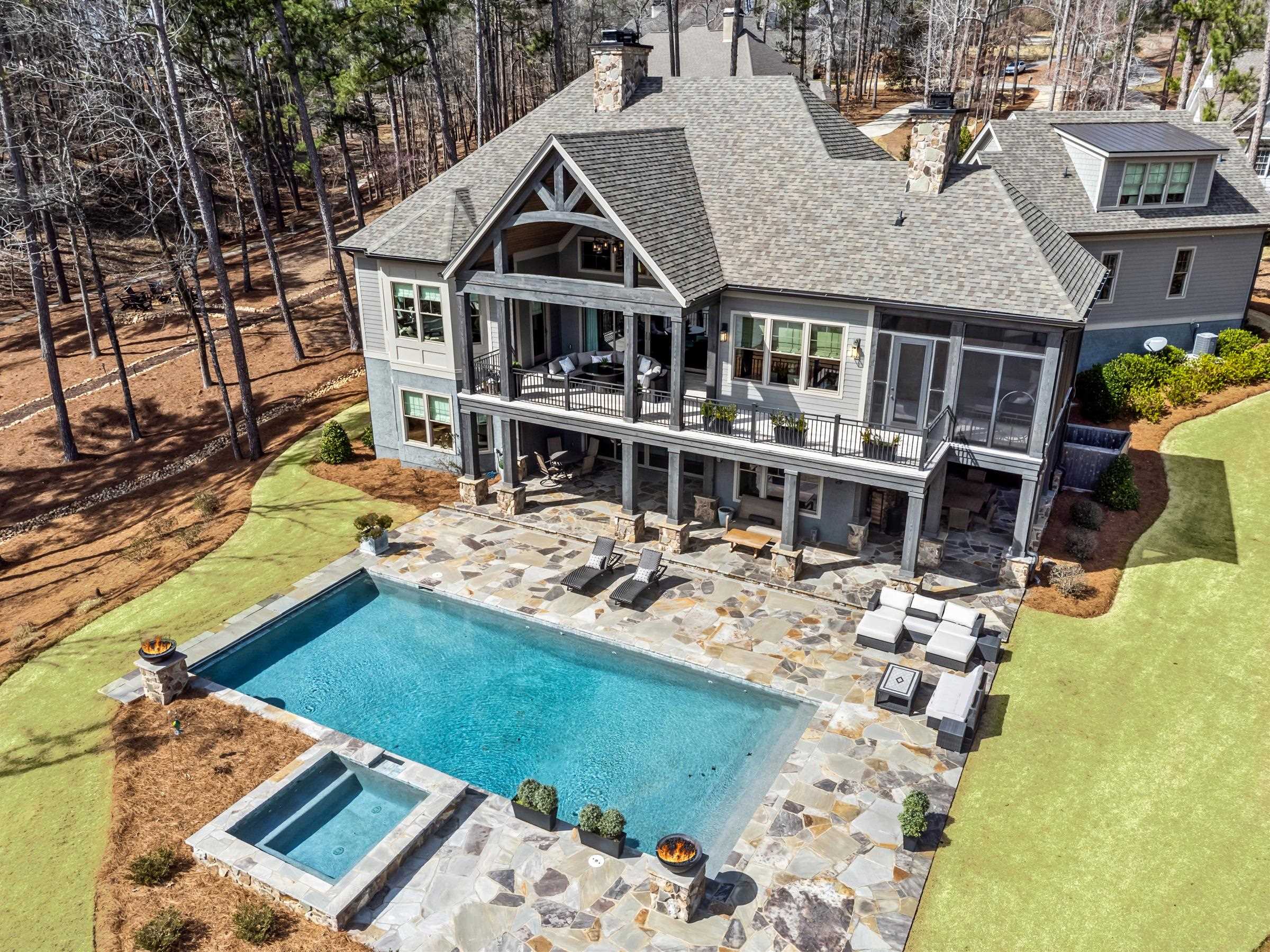 1051 LIBERTY BLUFF LANE