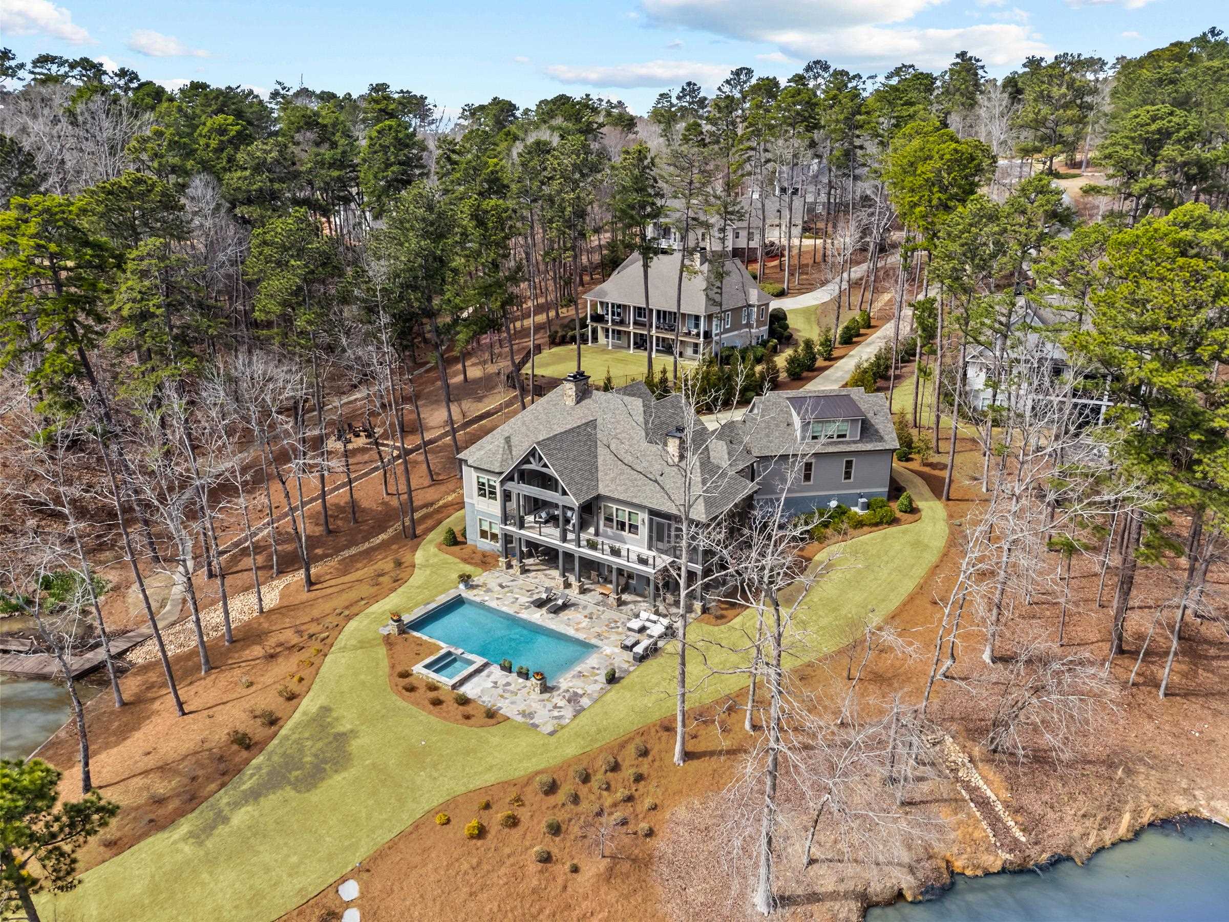 1051 LIBERTY BLUFF LANE