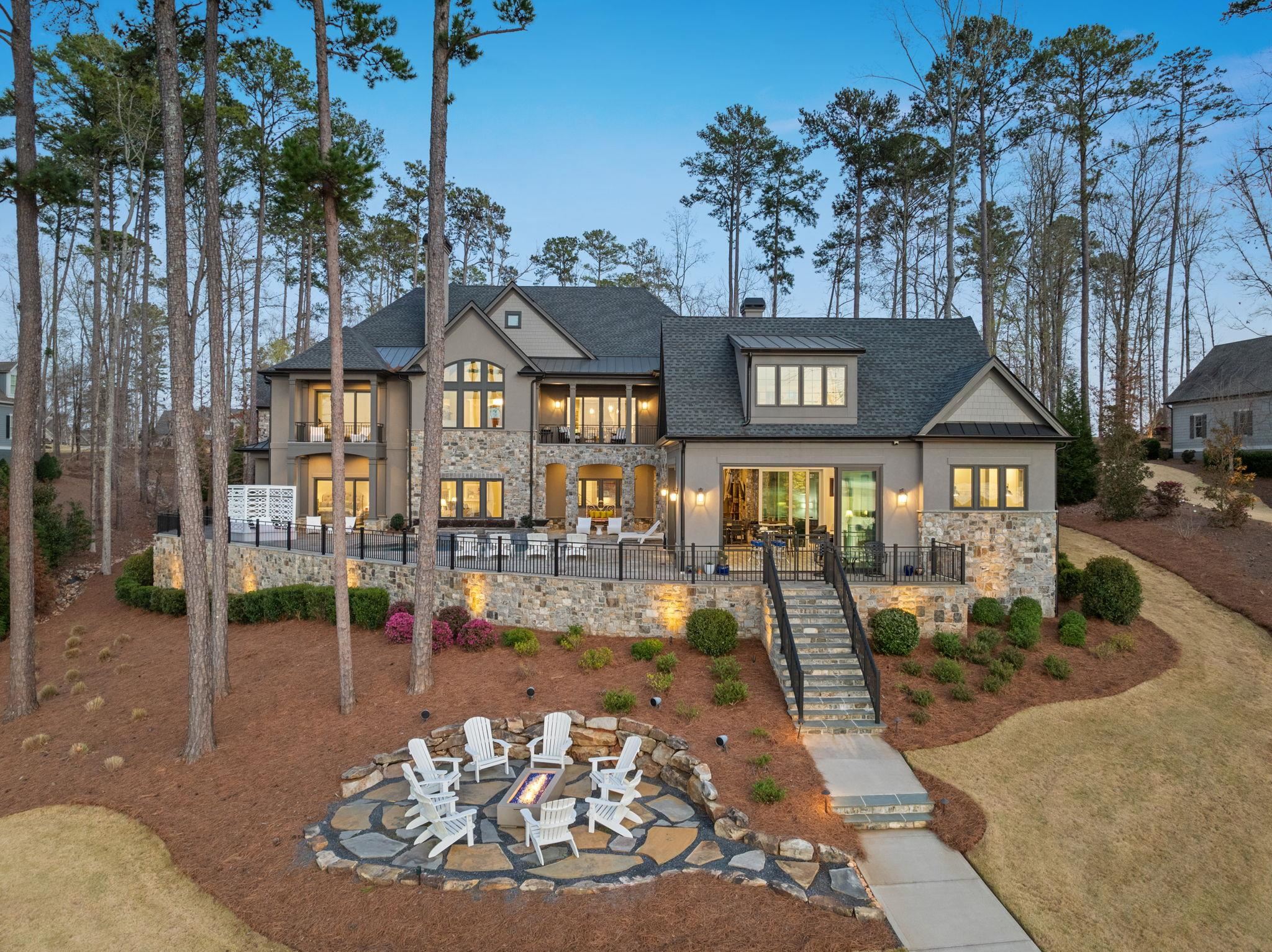 2781 LINGER LONGER DRIVE