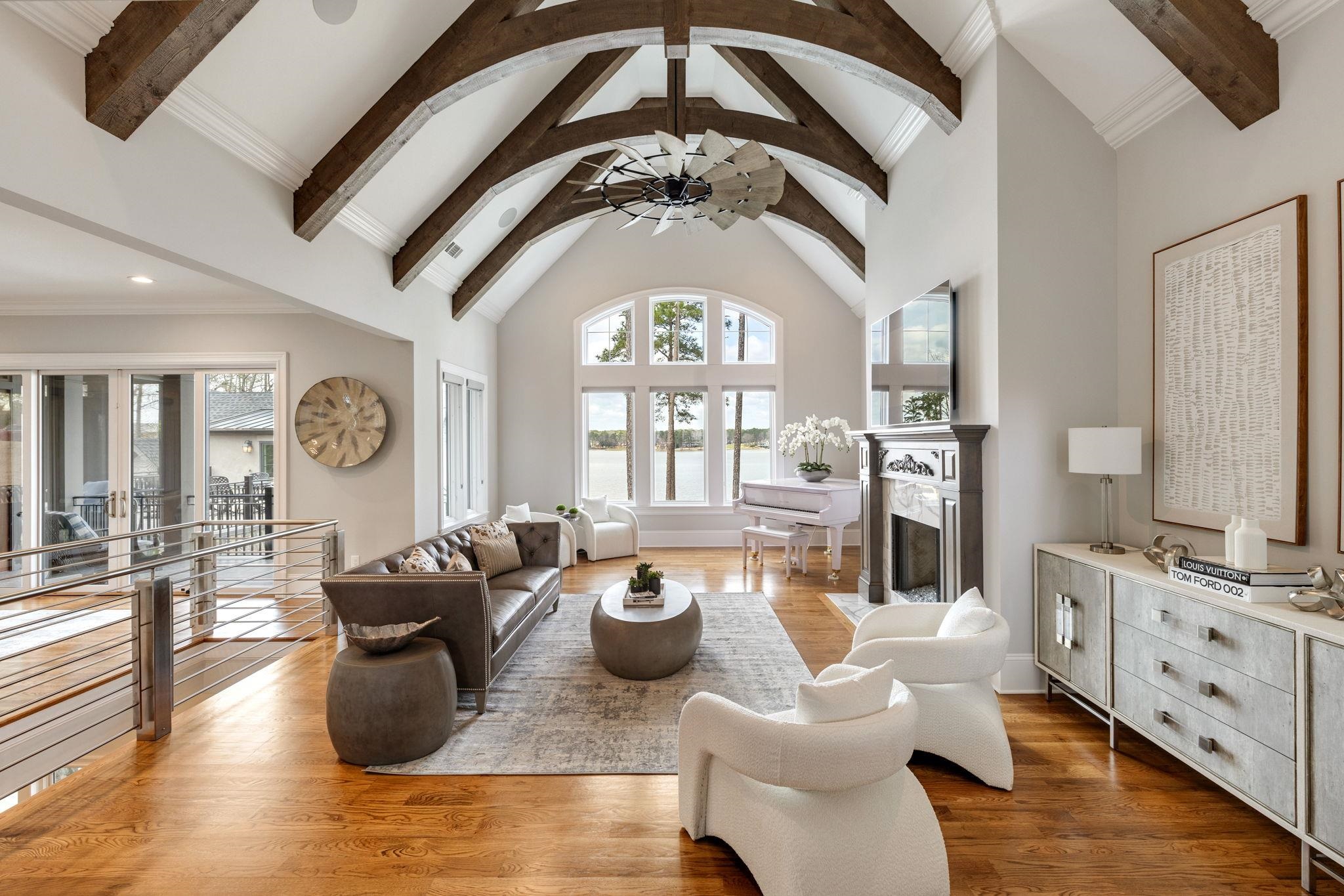 2781 LINGER LONGER DRIVE