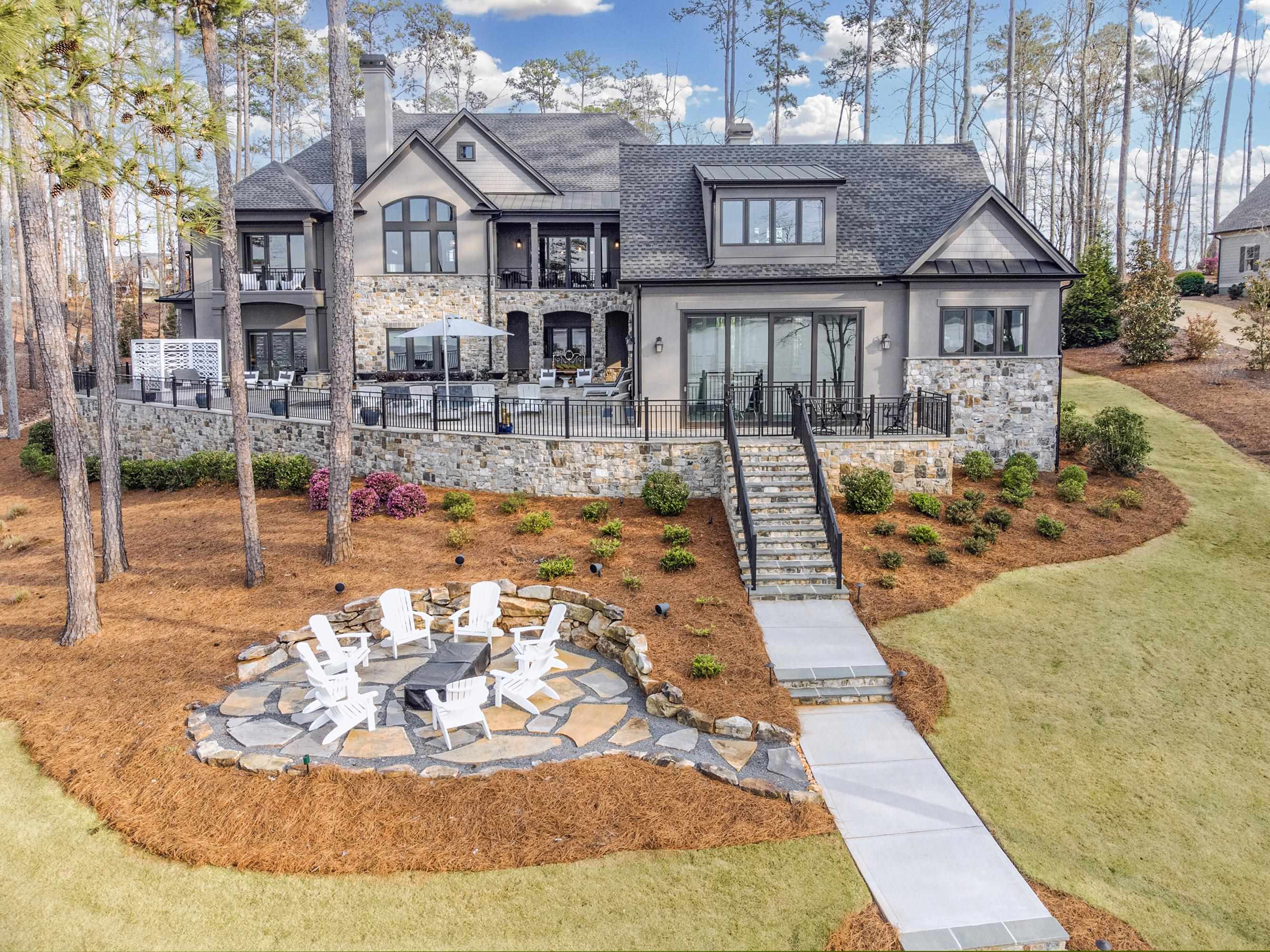 2781 LINGER LONGER DRIVE