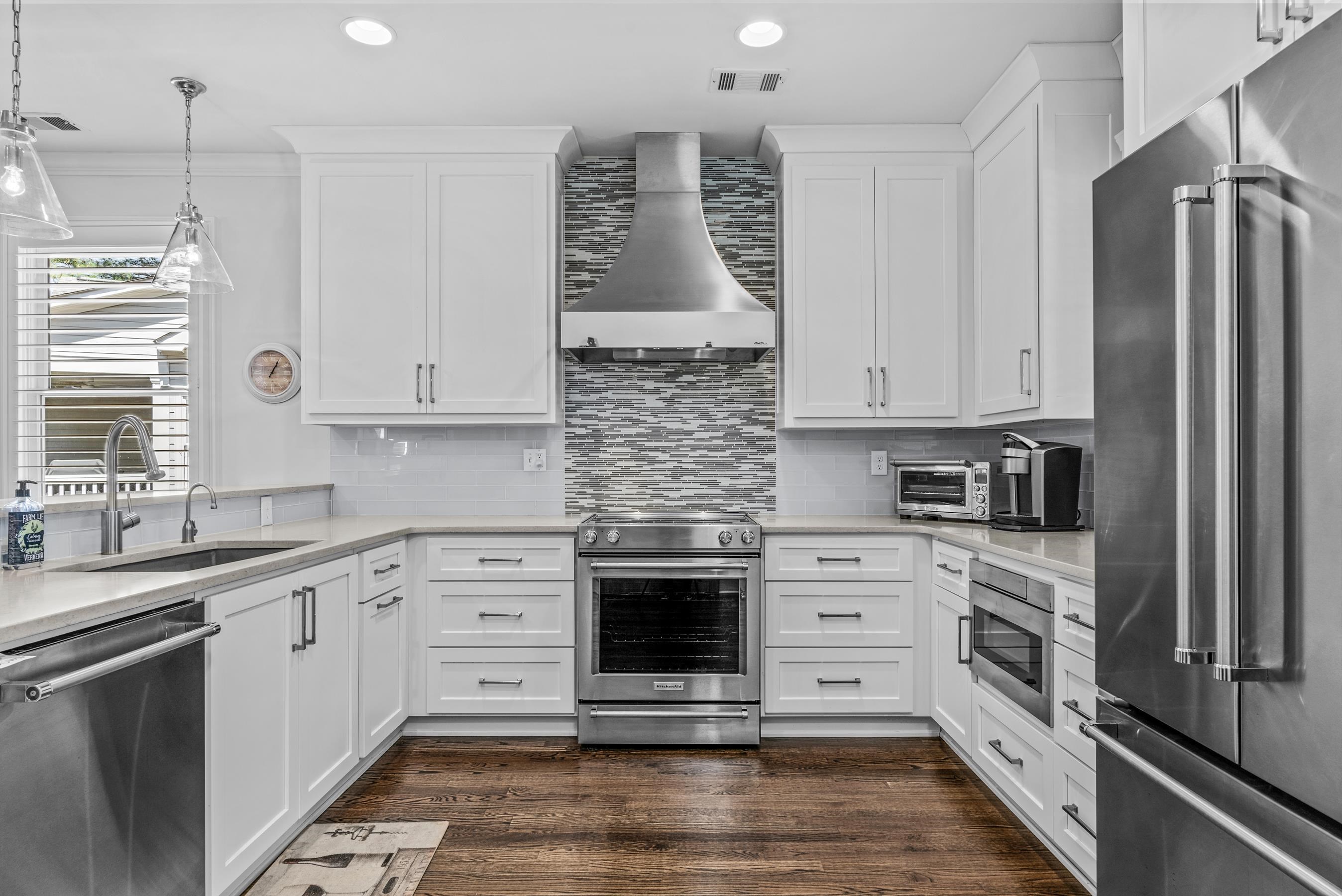 1251 MARINA COVE LANE