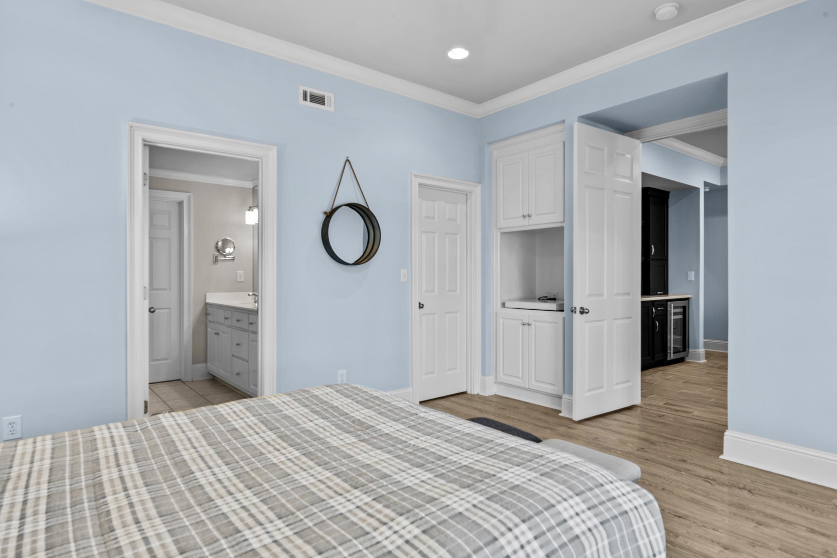1251 MARINA COVE LANE