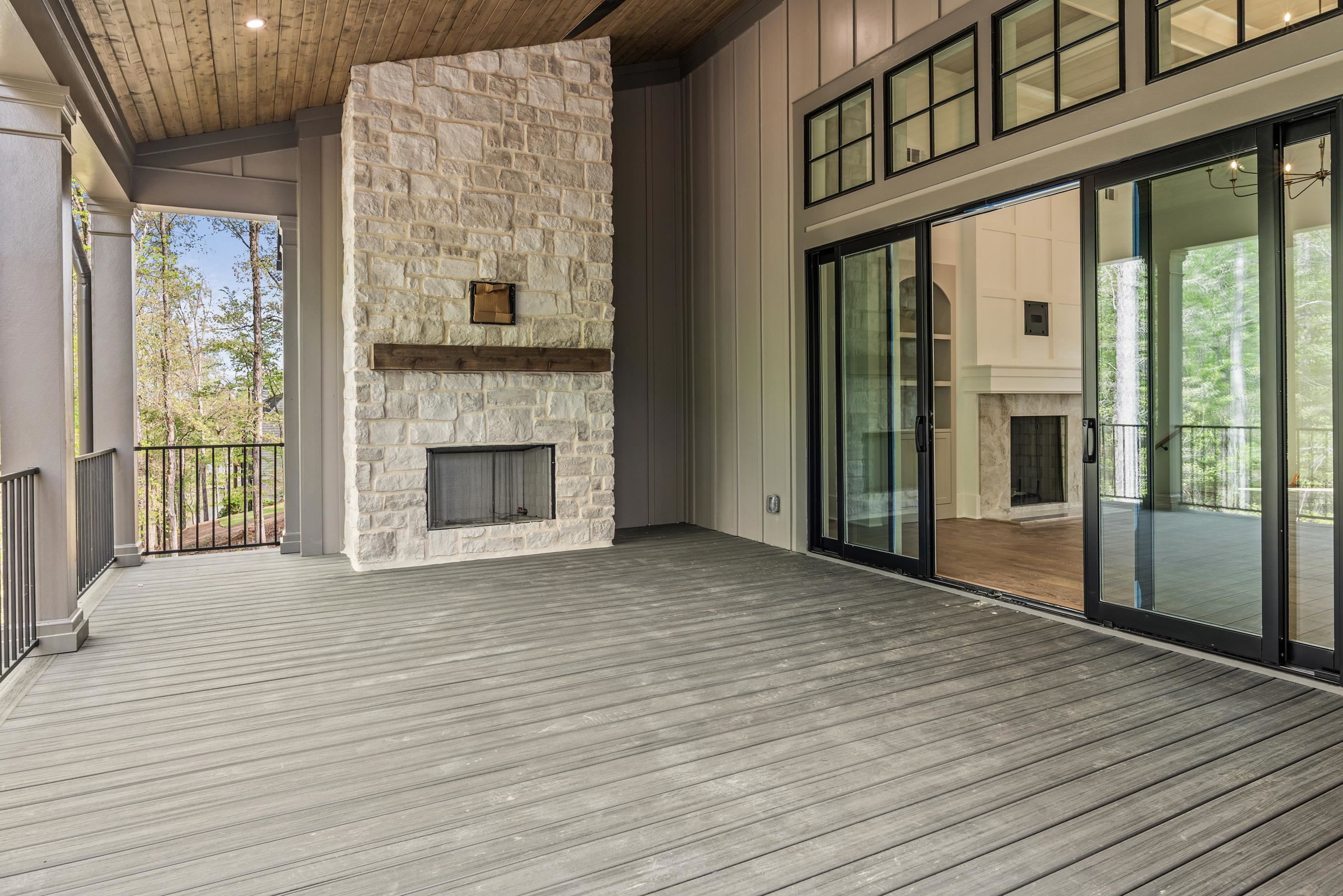 1030 CAVALIER COVE