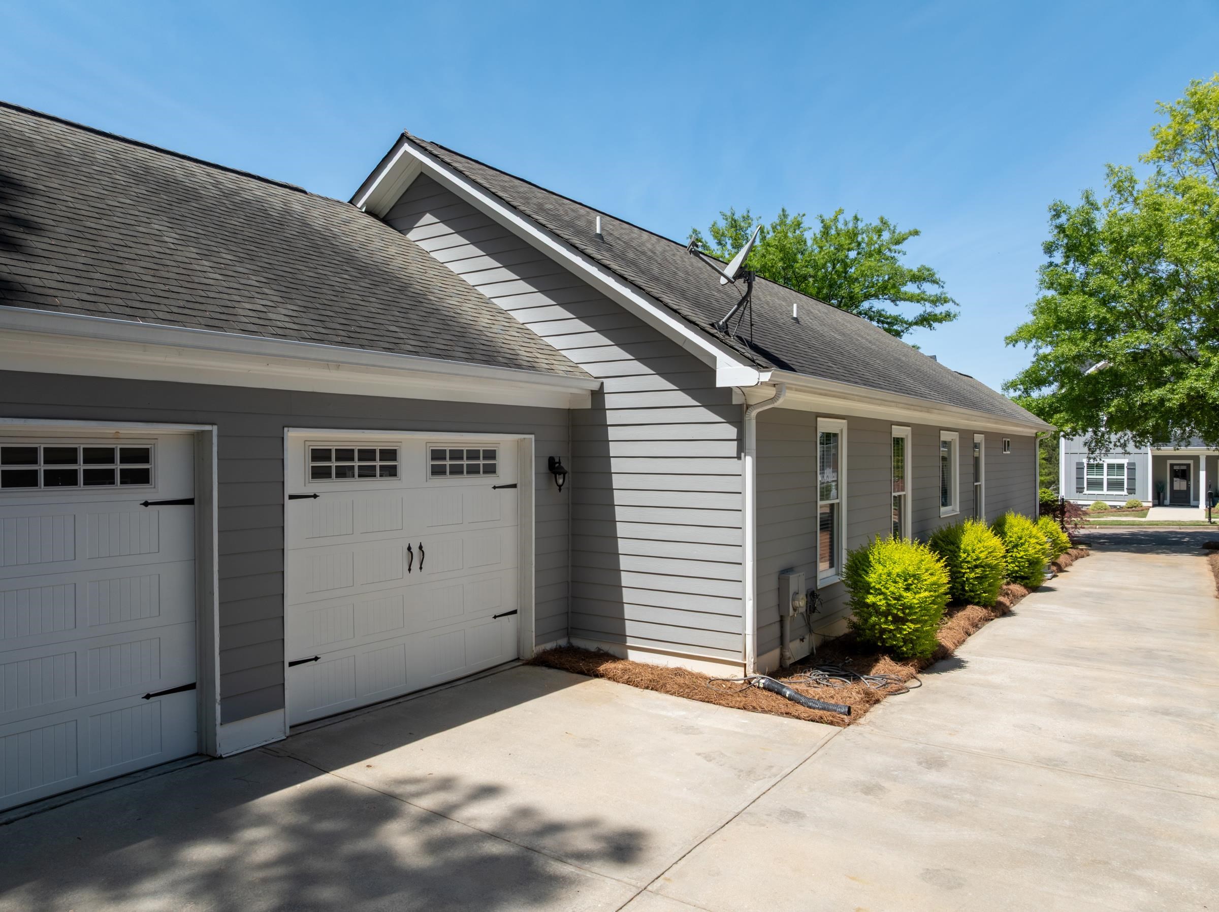 1591 CARRIAGE RIDGE DRIVE