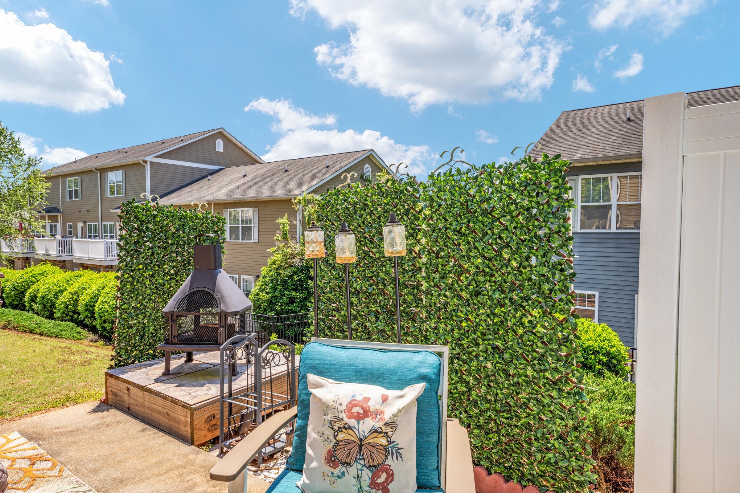 1071 APPLE ORCHARD LANE