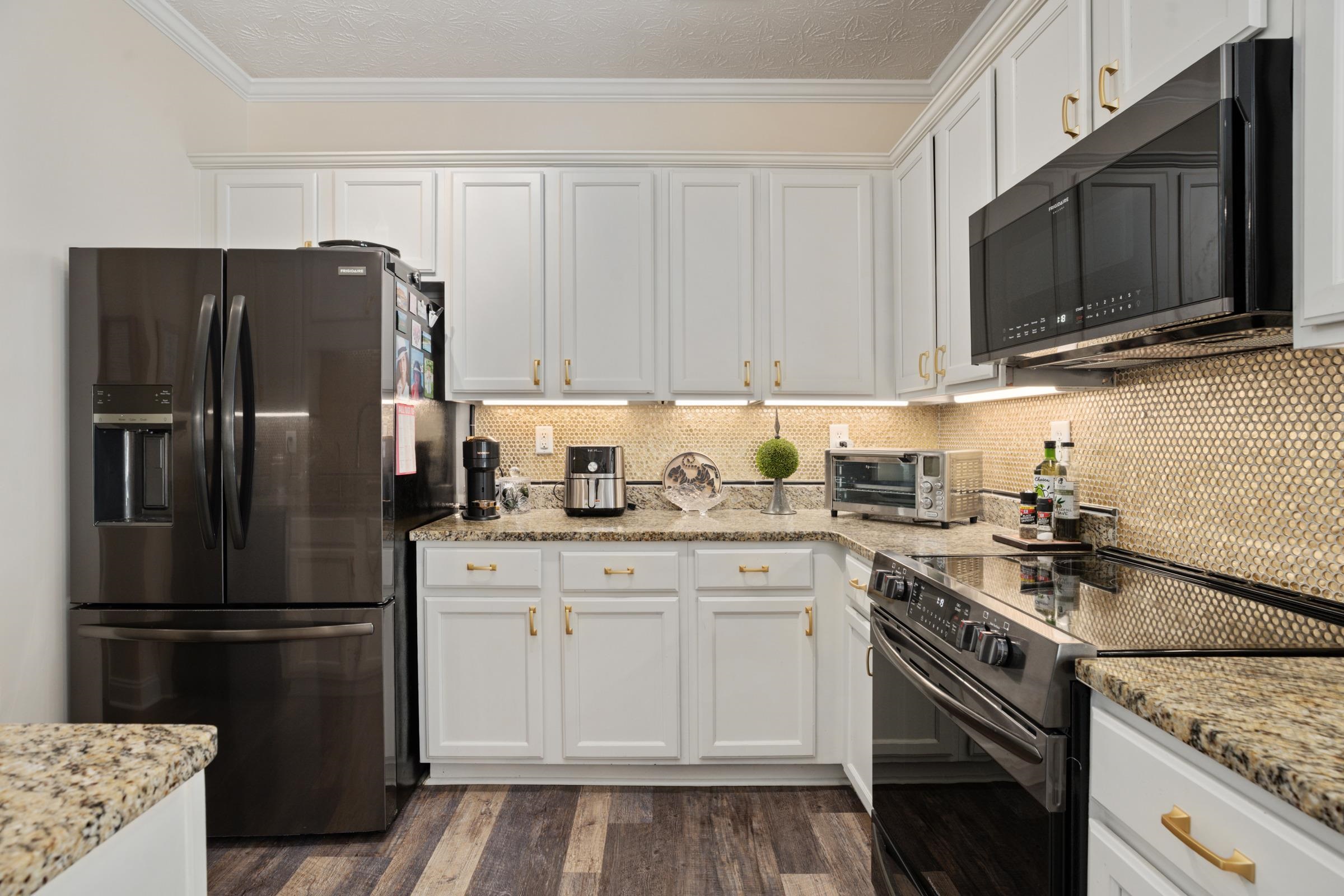 1071 APPLE ORCHARD LANE