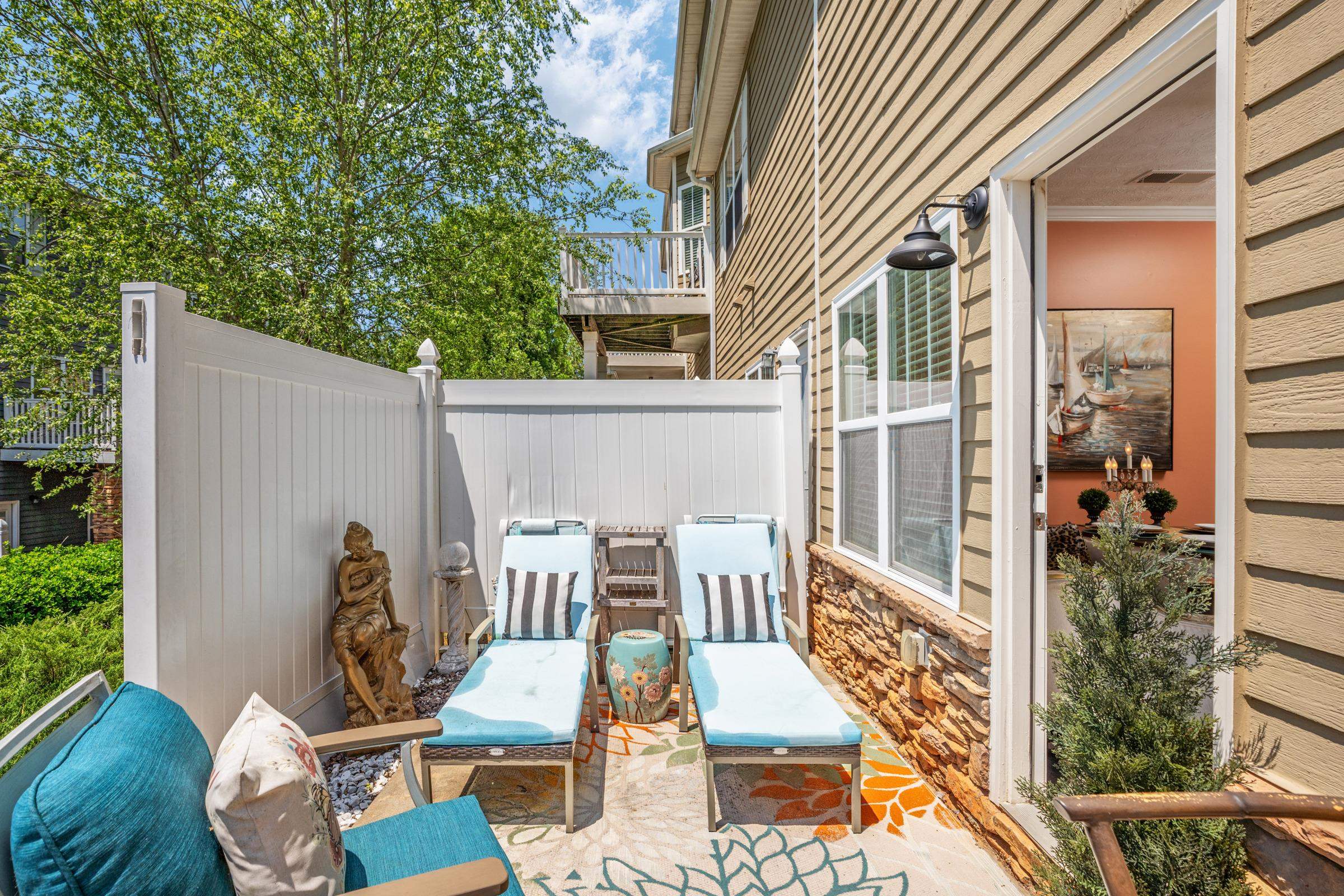 1071 APPLE ORCHARD LANE