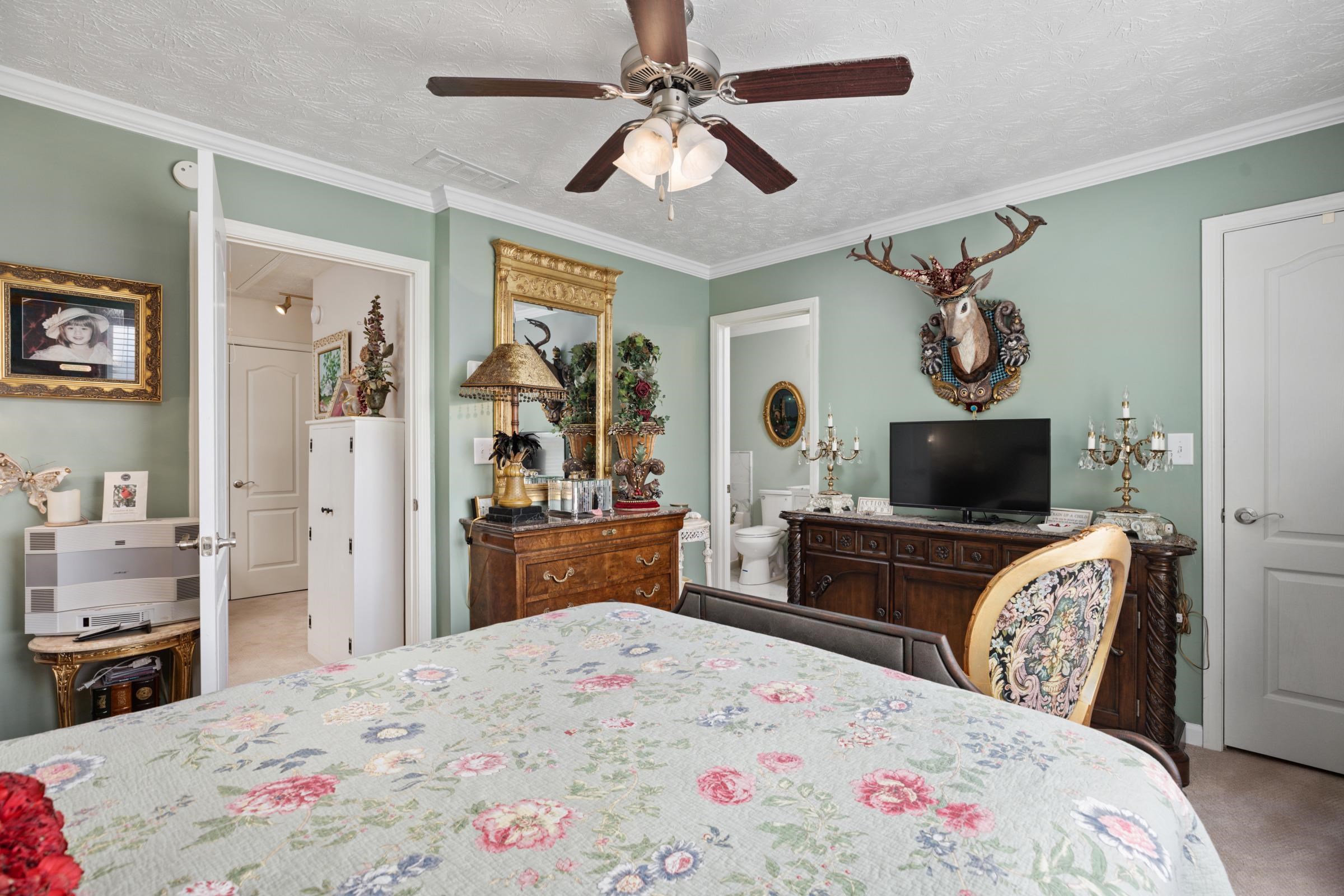 1071 APPLE ORCHARD LANE