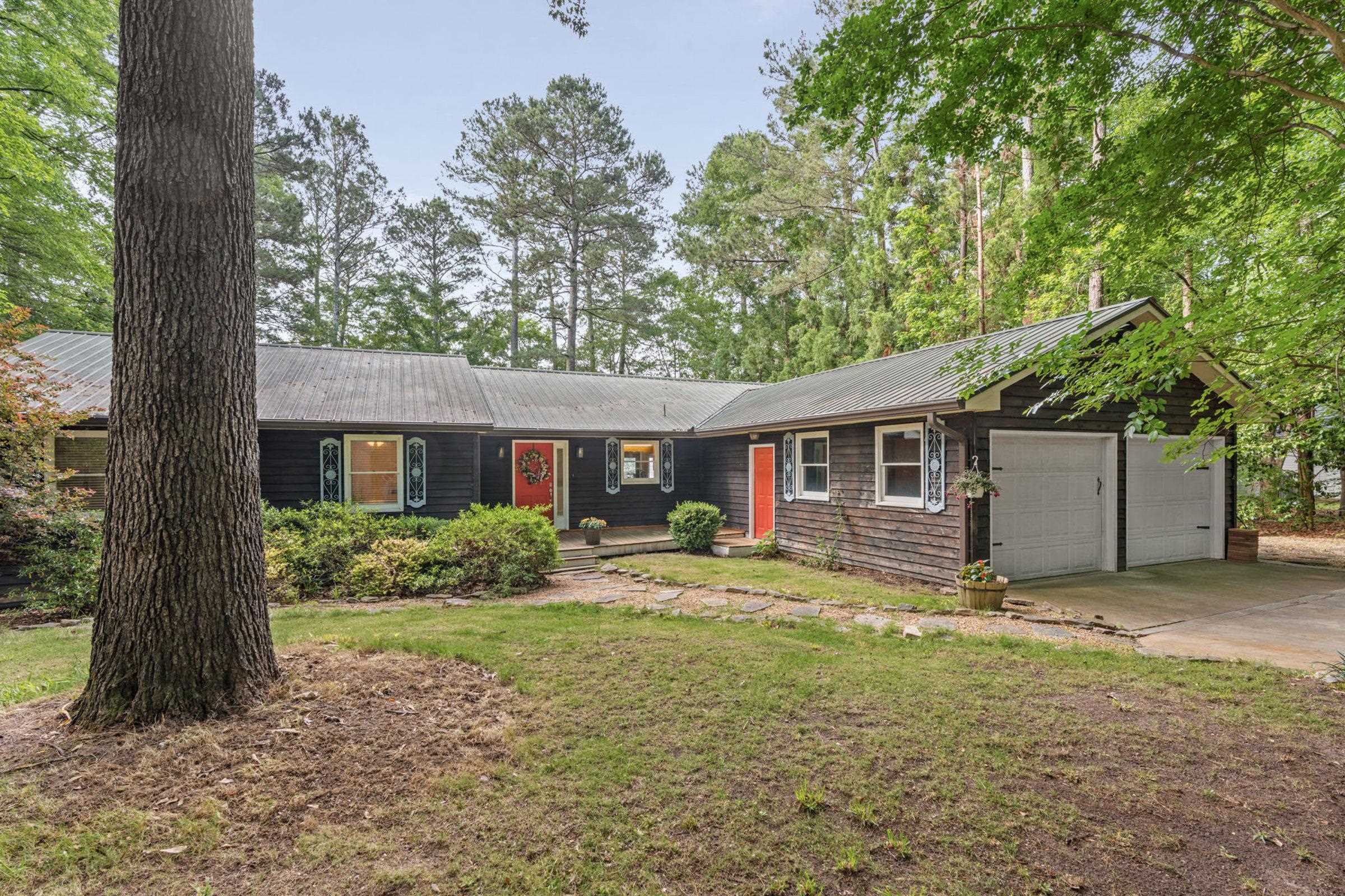 1621 MORGAN DRIVE