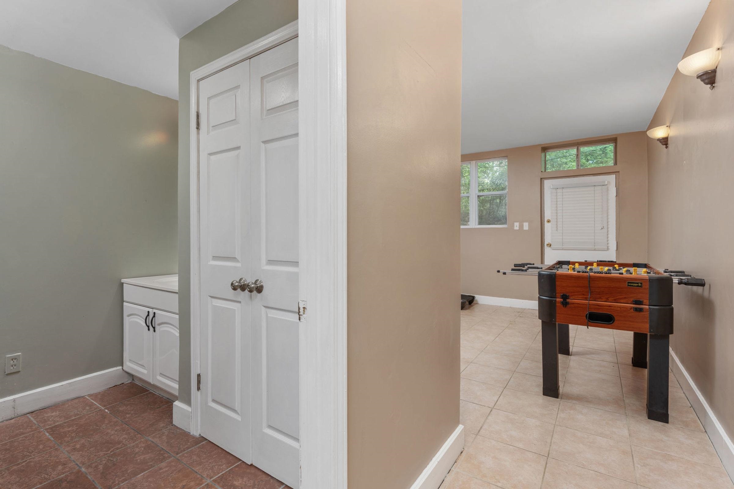 1621 MORGAN DRIVE