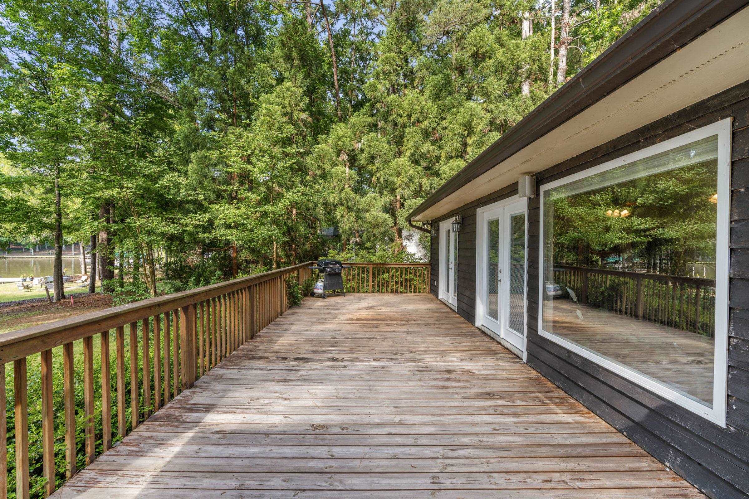 1621 MORGAN DRIVE